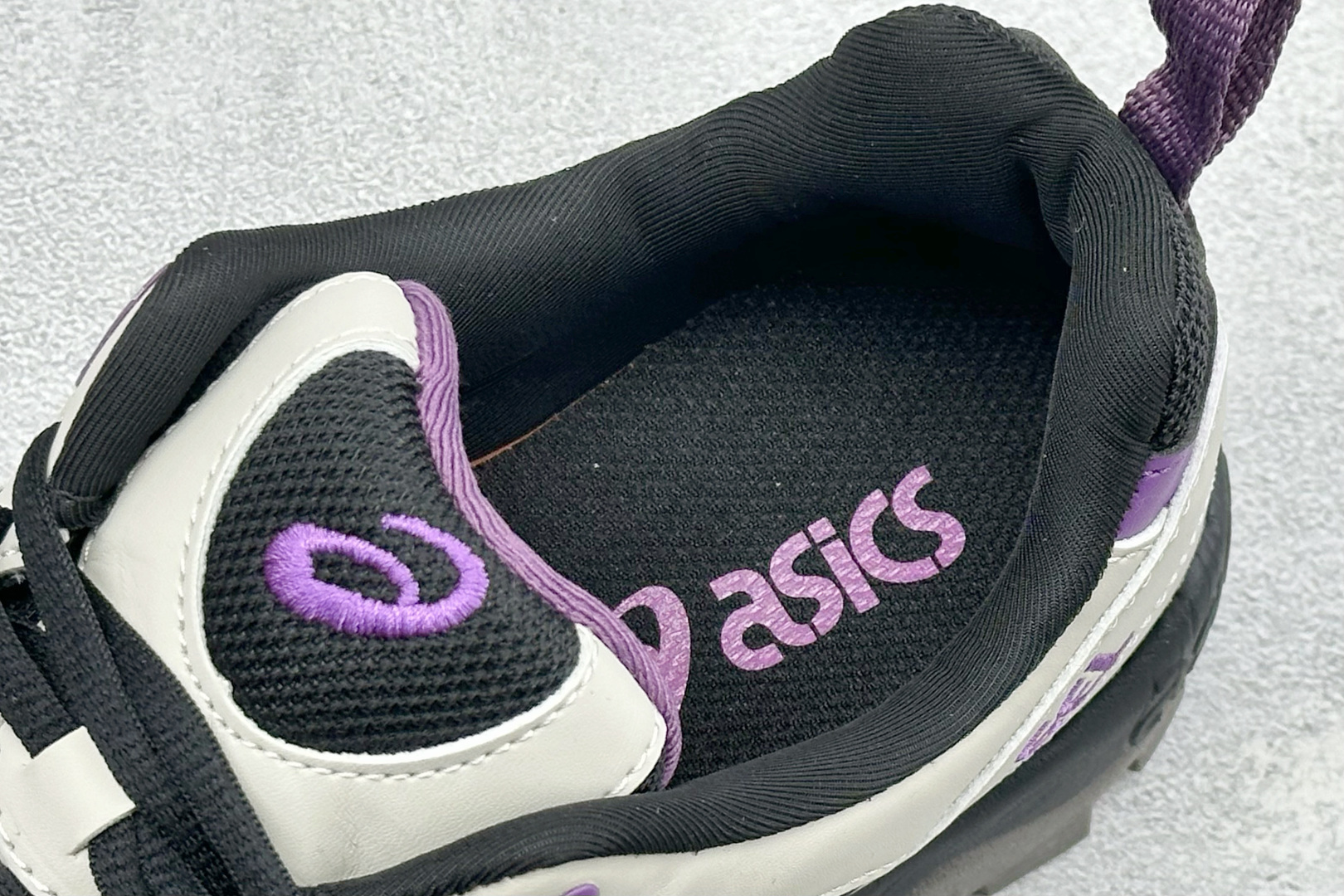 Asics Gel-Truck 织物合成革 简约 低帮 生活休闲鞋 1203A485-001