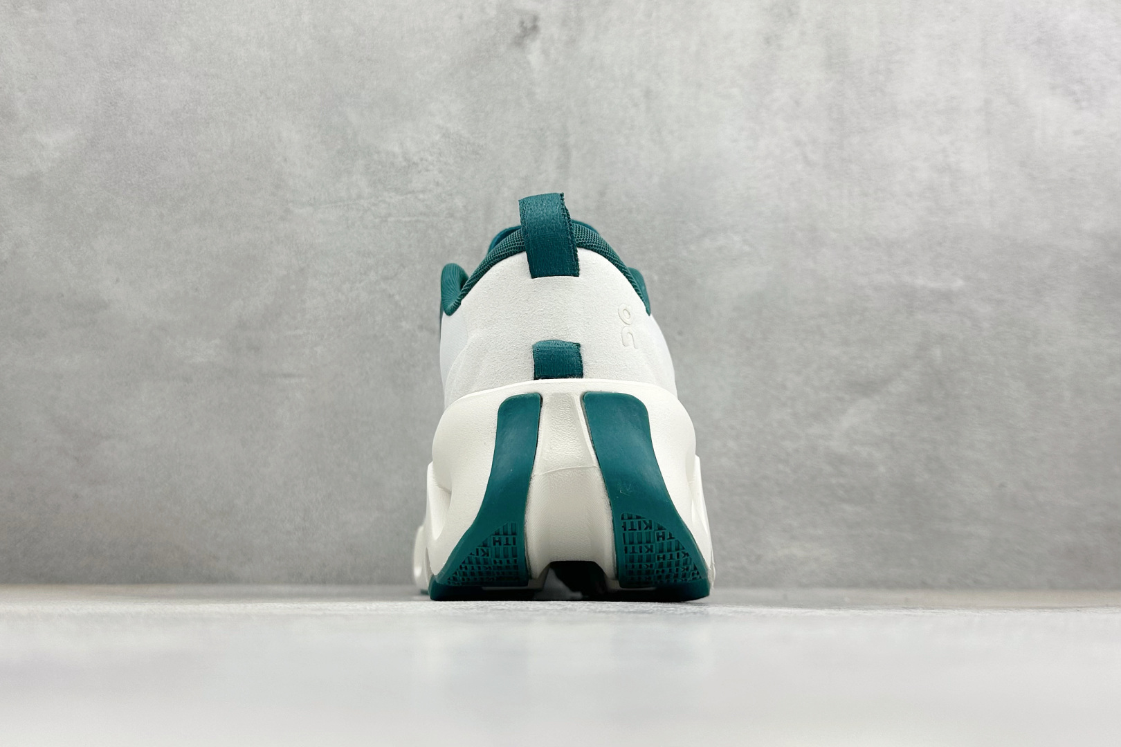 MT版On昂跑CloudsWift K-Tech 1 舒适防滑支撑低帮跑步鞋 3MG1077-Top High Quatity Cheap Sneakers Fashion Clothing Clothes Bags handbags Shoes of all Brand wholesale With The best Quality And Beautiful Price from China Factory Chinese suppliers wholesaler seller MT版On昂跑CloudsWift K-Tech 1 舒适防滑支撑低帮跑步鞋 3MG1077
