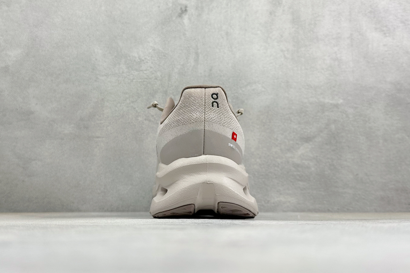 XF版On昂跑 Cloudtiit CL 户外街头机能风跑步鞋 3ME10101910-Top High Quatity Cheap Sneakers Fashion Clothing Clothes Bags handbags Shoes of all Brand wholesale With The best Quality And Beautiful Price from China Factory Chinese suppliers wholesaler seller XF版On昂跑 Cloudtiit CL 户外街头机能风跑步鞋 3ME10101910