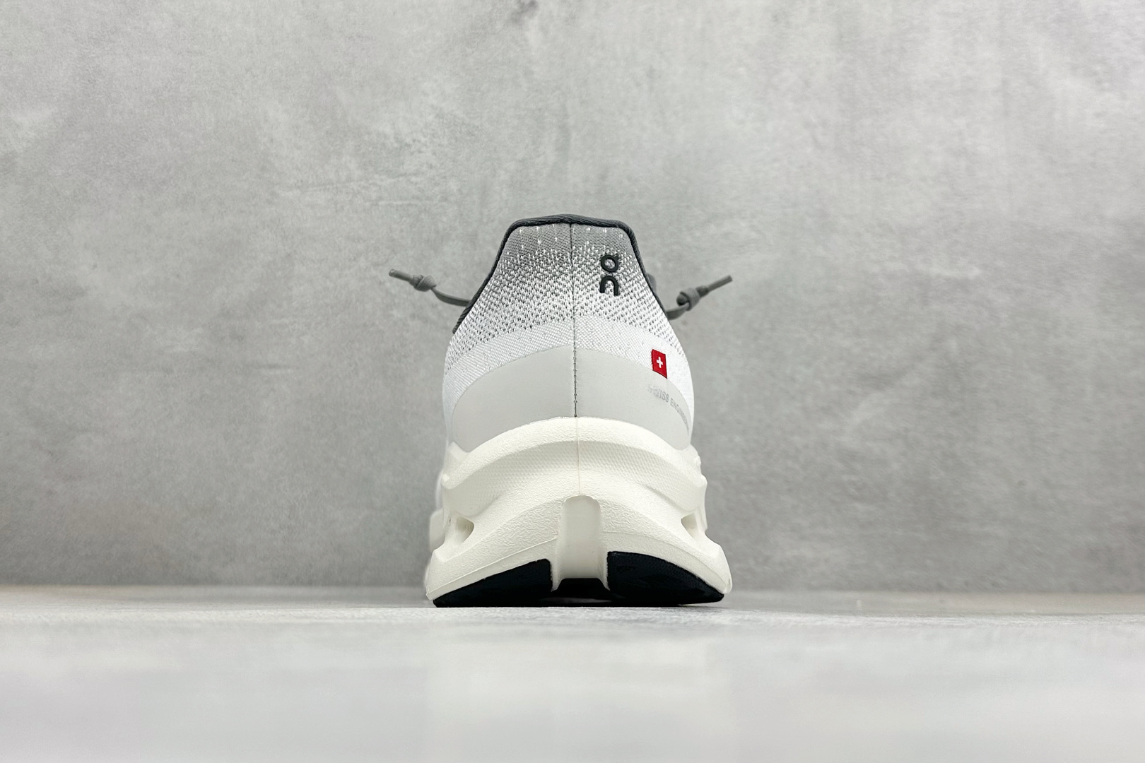 XF版On昂跑 Cloudtiit CL 户外街头机能风跑步鞋 Cloud Hi Edge户外机能融合街头潮流 3ME10103247-Top High Quatity Cheap Sneakers Fashion Clothing Clothes Bags handbags Shoes of all Brand wholesale With The best Quality And Beautiful Price from China Factory Chinese suppliers wholesaler seller XF版On昂跑 Cloudtiit CL 户外街头机能风跑步鞋 Cloud Hi Edge户外机能融合街头潮流 3ME10103247
