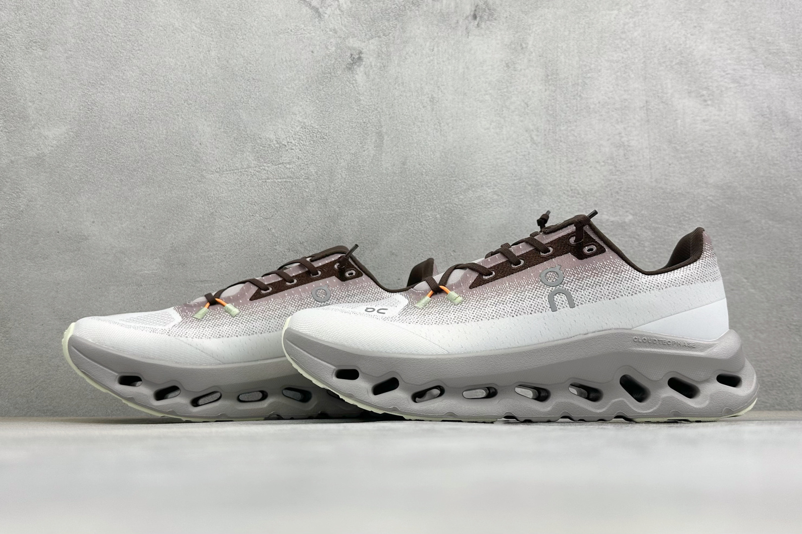 XF版On昂跑 Cloudtiit CL 户外街头机能风跑步鞋 Cloud Hi Edge户外机能融合街头潮流 3ME10052346-Top High Quatity Cheap Sneakers Fashion Clothing Clothes Bags handbags Shoes of all Brand wholesale With The best Quality And Beautiful Price from China Factory Chinese suppliers wholesaler seller XF版On昂跑 Cloudtiit CL 户外街头机能风跑步鞋 Cloud Hi Edge户外机能融合街头潮流 3ME10052346