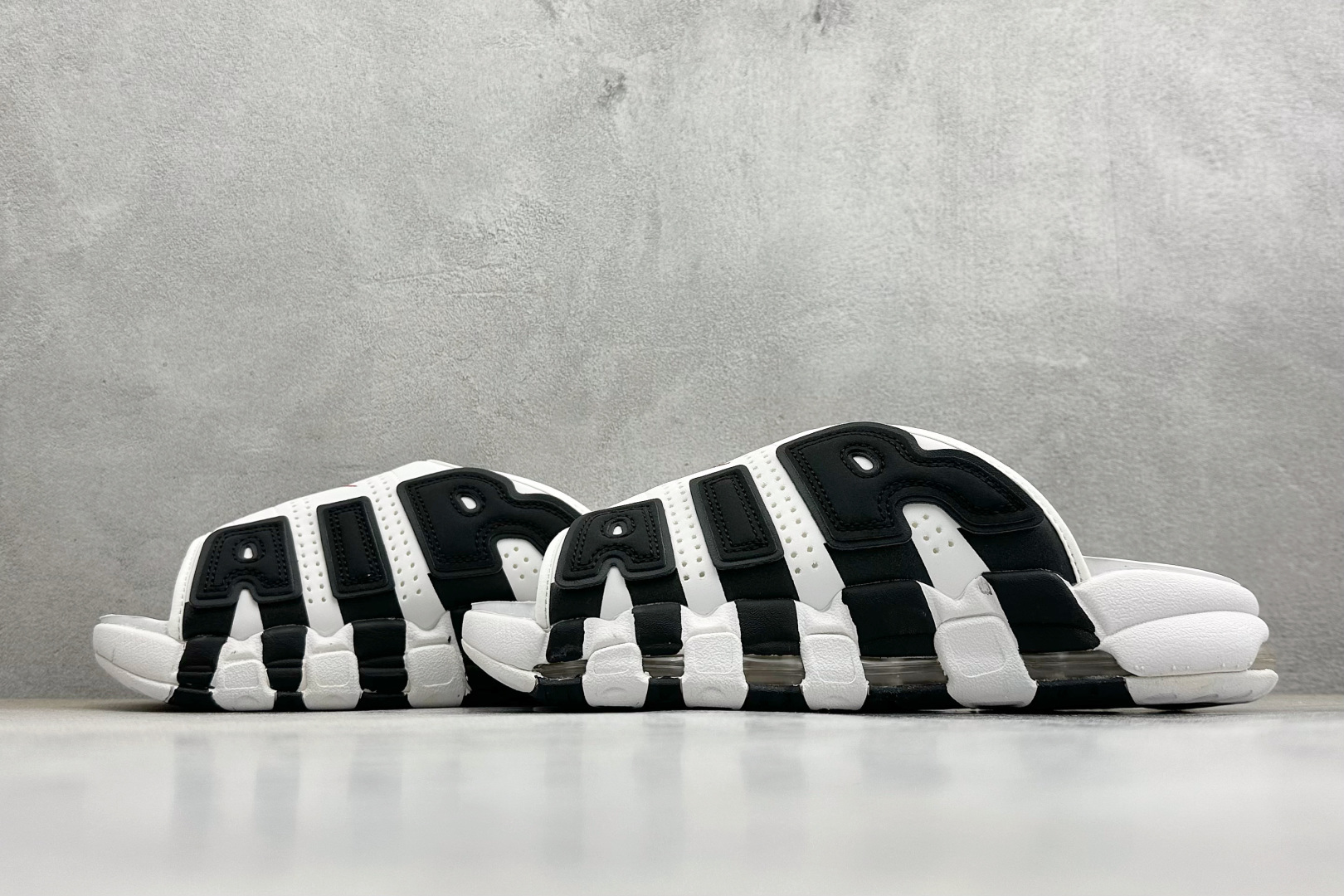 Y版Nike MORE Uptempo Slide 皮蓬拖鞋系列 “大AIR” FB7815-100-Top High Quatity Cheap Sneakers Fashion Clothing Clothes Bags handbags Shoes of all Brand wholesale With The best Quality And Beautiful Price from China Factory Chinese suppliers wholesaler seller Y版Nike MORE Uptempo Slide 皮蓬拖鞋系列 “大AIR” FB7815-100