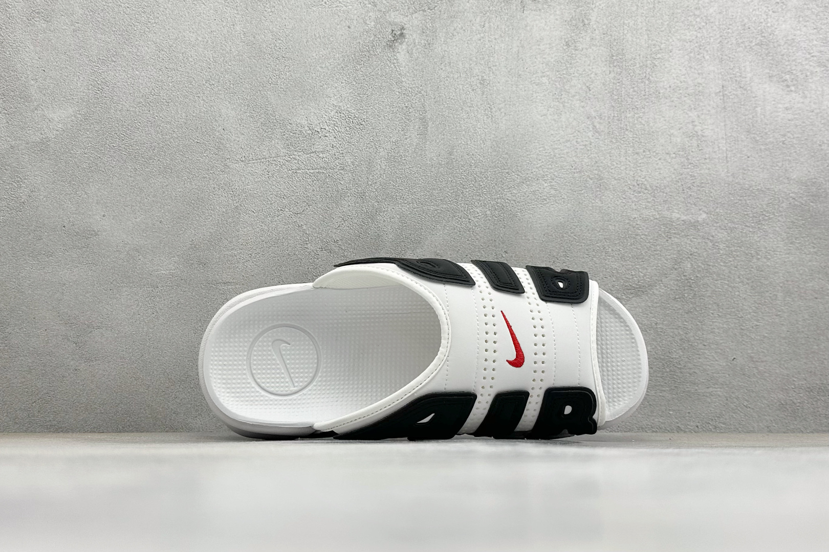 Y版Nike MORE Uptempo Slide 皮蓬拖鞋系列 “大AIR” FB7815-100-Top High Quatity Cheap Sneakers Fashion Clothing Clothes Bags handbags Shoes of all Brand wholesale With The best Quality And Beautiful Price from China Factory Chinese suppliers wholesaler seller Y版Nike MORE Uptempo Slide 皮蓬拖鞋系列 “大AIR” FB7815-100