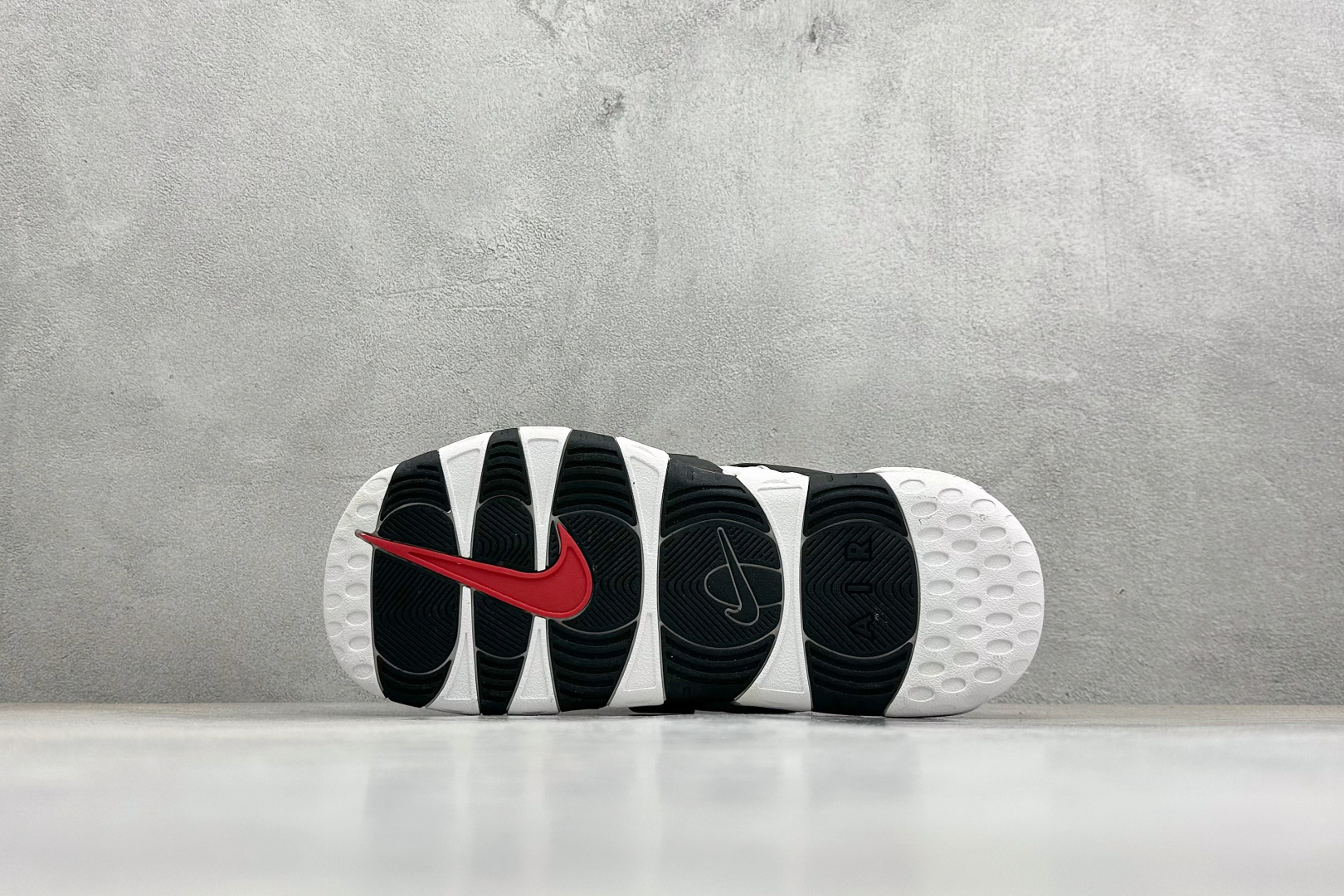 Y版Nike MORE Uptempo Slide 皮蓬拖鞋系列 “大AIR” FB7815-100-Top High Quatity Cheap Sneakers Fashion Clothing Clothes Bags handbags Shoes of all Brand wholesale With The best Quality And Beautiful Price from China Factory Chinese suppliers wholesaler seller Y版Nike MORE Uptempo Slide 皮蓬拖鞋系列 “大AIR” FB7815-100