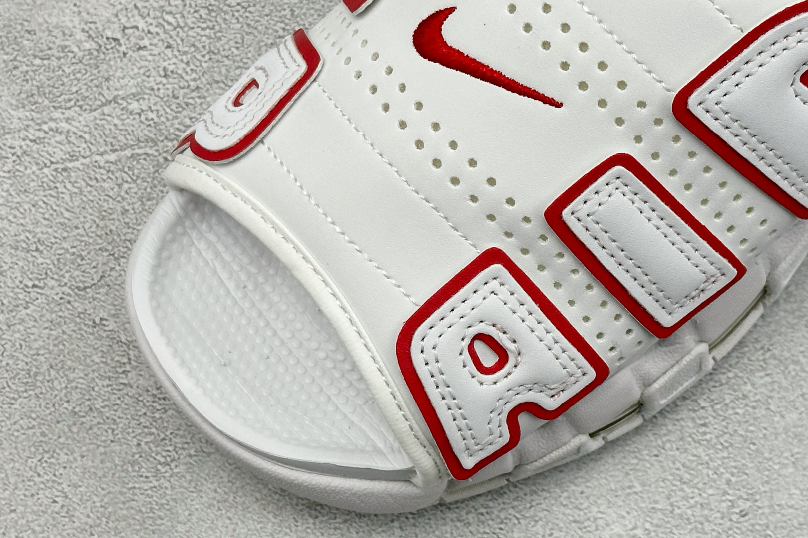 Y版Nike MORE Uptempo Slide 皮蓬拖鞋系列 “大AIR” FD9884-100-Top High Quatity Cheap Sneakers Fashion Clothing Clothes Bags handbags Shoes of all Brand wholesale With The best Quality And Beautiful Price from China Factory Chinese suppliers wholesaler seller Y版Nike MORE Uptempo Slide 皮蓬拖鞋系列 “大AIR” FD9884-100