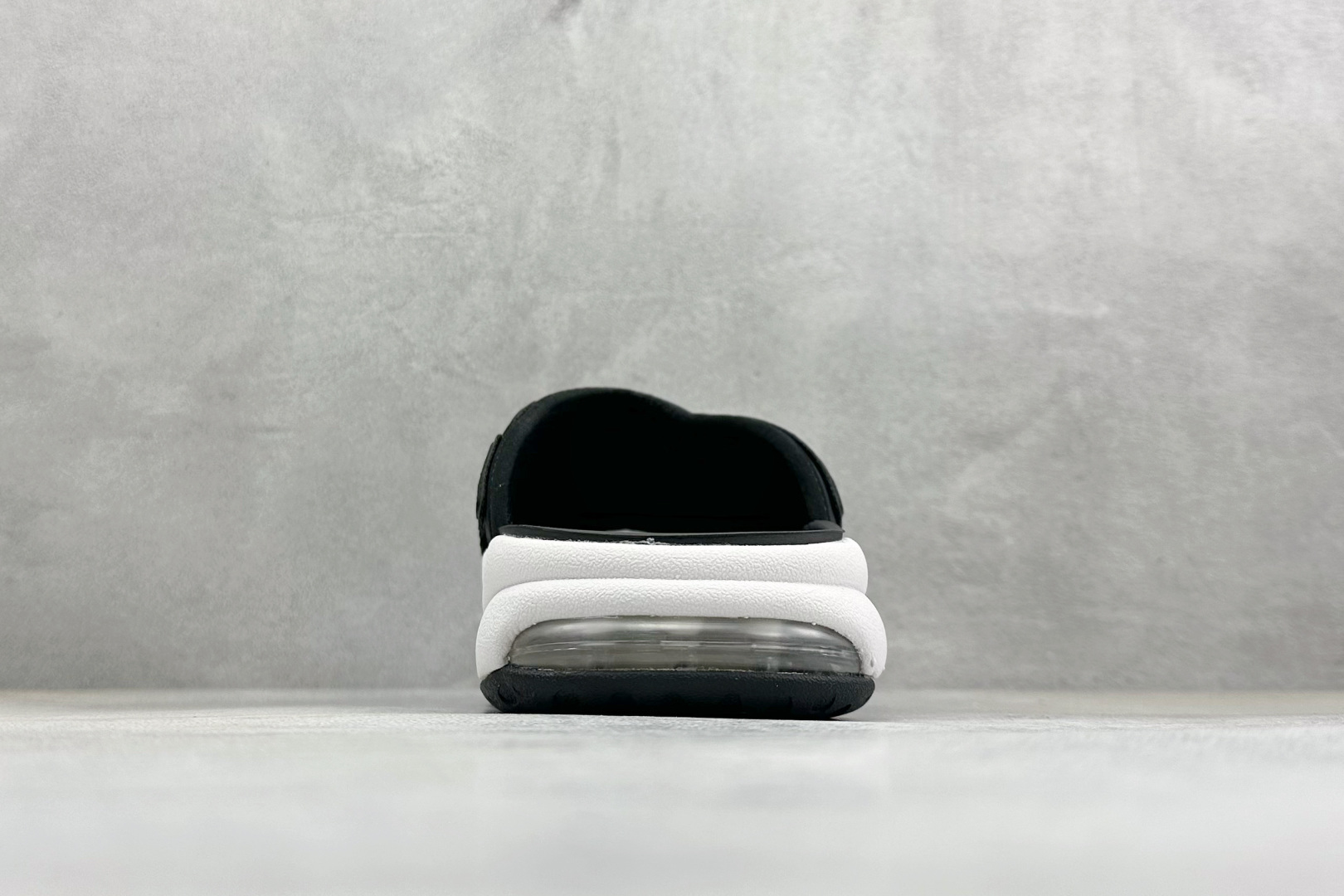 Y版Nike MORE Uptempo Slide 皮蓬拖鞋系列 “大AIR” FJ2708-001-Top High Quatity Cheap Sneakers Fashion Clothing Clothes Bags handbags Shoes of all Brand wholesale With The best Quality And Beautiful Price from China Factory Chinese suppliers wholesaler seller Y版Nike MORE Uptempo Slide 皮蓬拖鞋系列 “大AIR” FJ2708-001