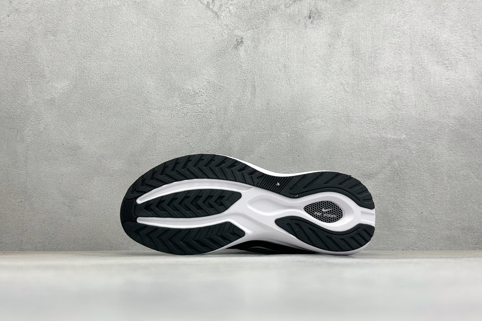 NIKE ZOOM WINFLO 网面休闲跑步鞋 超轻耐磨缓震 时尚休闲 健身运动 马拉松跑步鞋 DA9836-011-Top High Quatity Cheap Sneakers Fashion Clothing Clothes Bags handbags Shoes of all Brand wholesale With The best Quality And Beautiful Price from China Factory Chinese suppliers wholesaler seller NIKE ZOOM WINFLO 网面休闲跑步鞋 超轻耐磨缓震 时尚休闲 健身运动 马拉松跑步鞋 DA9836-011