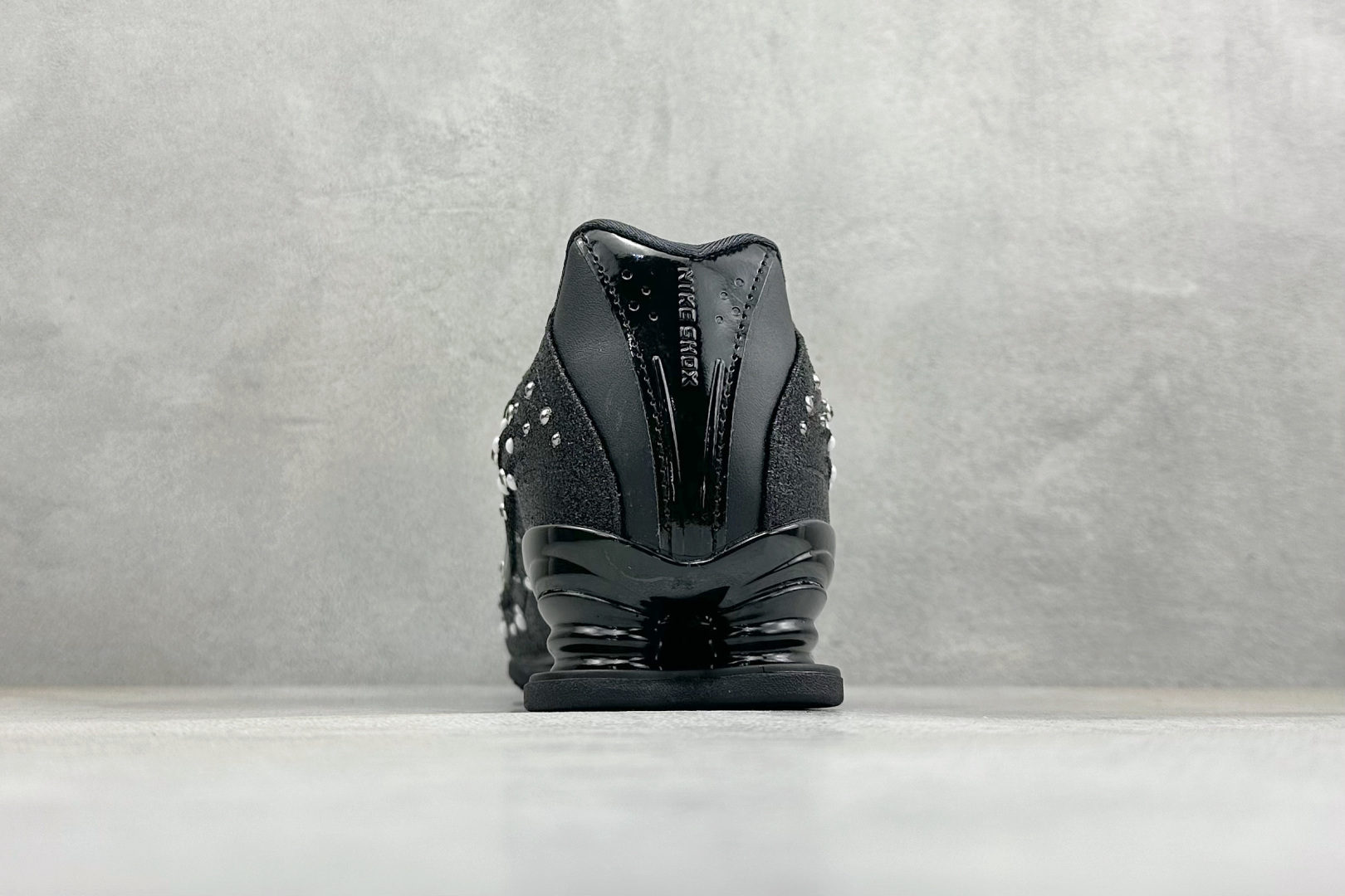 BF版Nike ShZ 耐克专利弹簧气柱跑步鞋 IQ1157-010-Top High Quatity Cheap Sneakers Fashion Clothing Clothes Bags handbags Shoes of all Brand wholesale With The best Quality And Beautiful Price from China Factory Chinese suppliers wholesaler seller BF版Nike ShZ 耐克专利弹簧气柱跑步鞋 IQ1157-010