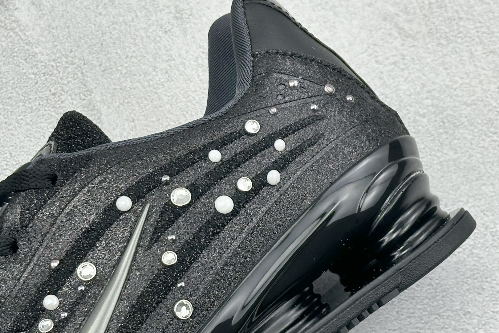 BF版Nike ShZ 耐克专利弹簧气柱跑步鞋 IQ1157-010-Top High Quatity Cheap Sneakers Fashion Clothing Clothes Bags handbags Shoes of all Brand wholesale With The best Quality And Beautiful Price from China Factory Chinese suppliers wholesaler seller BF版Nike ShZ 耐克专利弹簧气柱跑步鞋 IQ1157-010