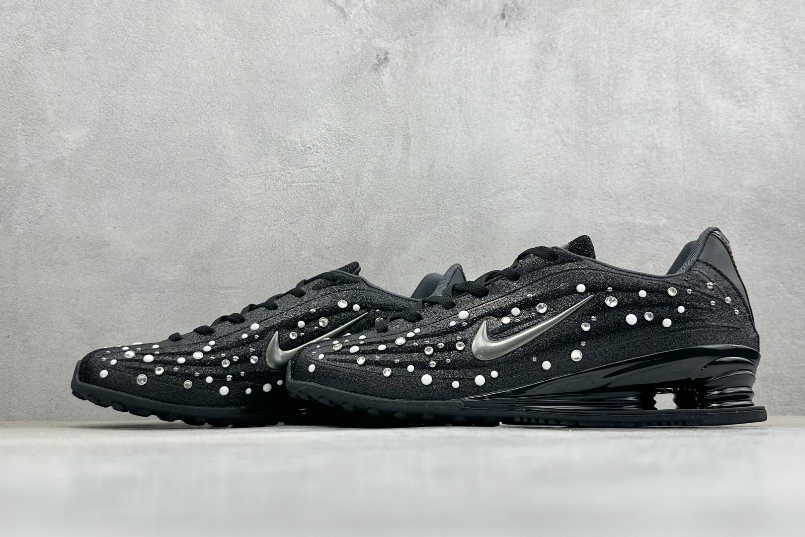 BF版Nike ShZ 耐克专利弹簧气柱跑步鞋 IQ1157-010-Top High Quatity Cheap Sneakers Fashion Clothing Clothes Bags handbags Shoes of all Brand wholesale With The best Quality And Beautiful Price from China Factory Chinese suppliers wholesaler seller BF版Nike ShZ 耐克专利弹簧气柱跑步鞋 IQ1157-010