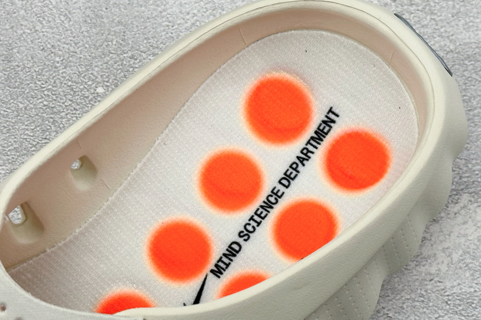 D版Nike Mind 001 神经科学足底按摩包头拖鞋 HQ4307-002-Top High Quatity Cheap Sneakers Fashion Clothing Clothes Bags handbags Shoes of all Brand wholesale With The best Quality And Beautiful Price from China Factory Chinese suppliers wholesaler seller D版Nike Mind 001 神经科学足底按摩包头拖鞋 HQ4307-002