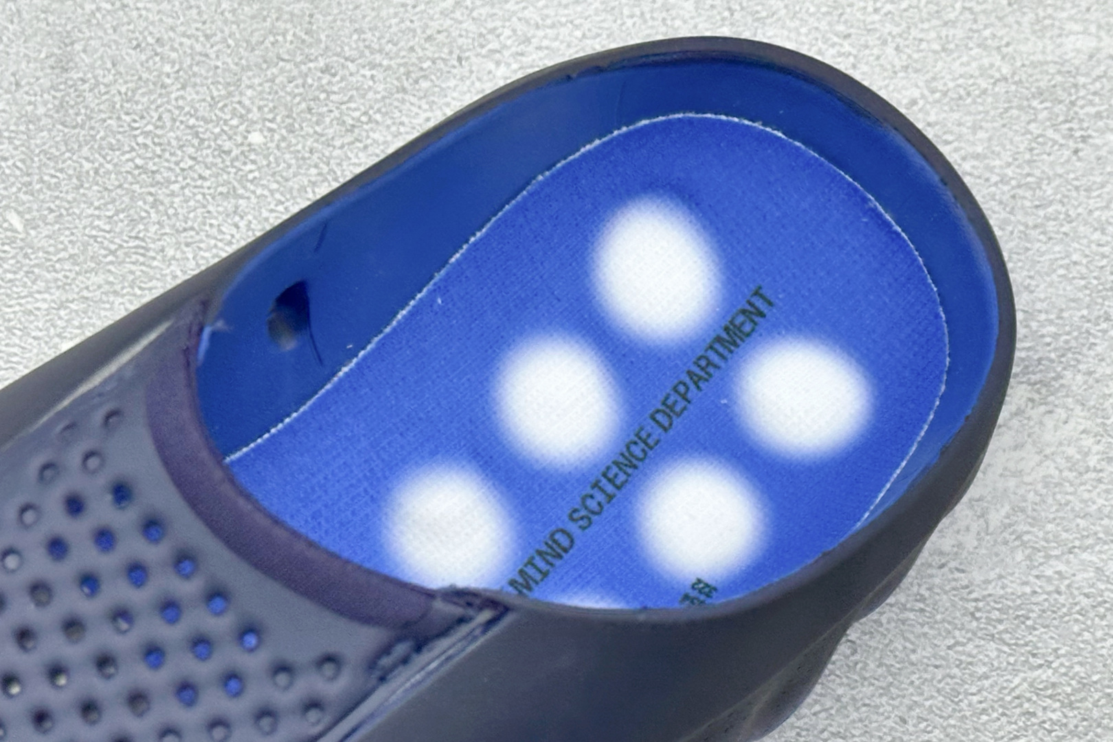 D版Nike Mind 001 神经科学足底按摩包头拖鞋 HQ4307-400-Top High Quatity Cheap Sneakers Fashion Clothing Clothes Bags handbags Shoes of all Brand wholesale With The best Quality And Beautiful Price from China Factory Chinese suppliers wholesaler seller D版Nike Mind 001 神经科学足底按摩包头拖鞋 HQ4307-400