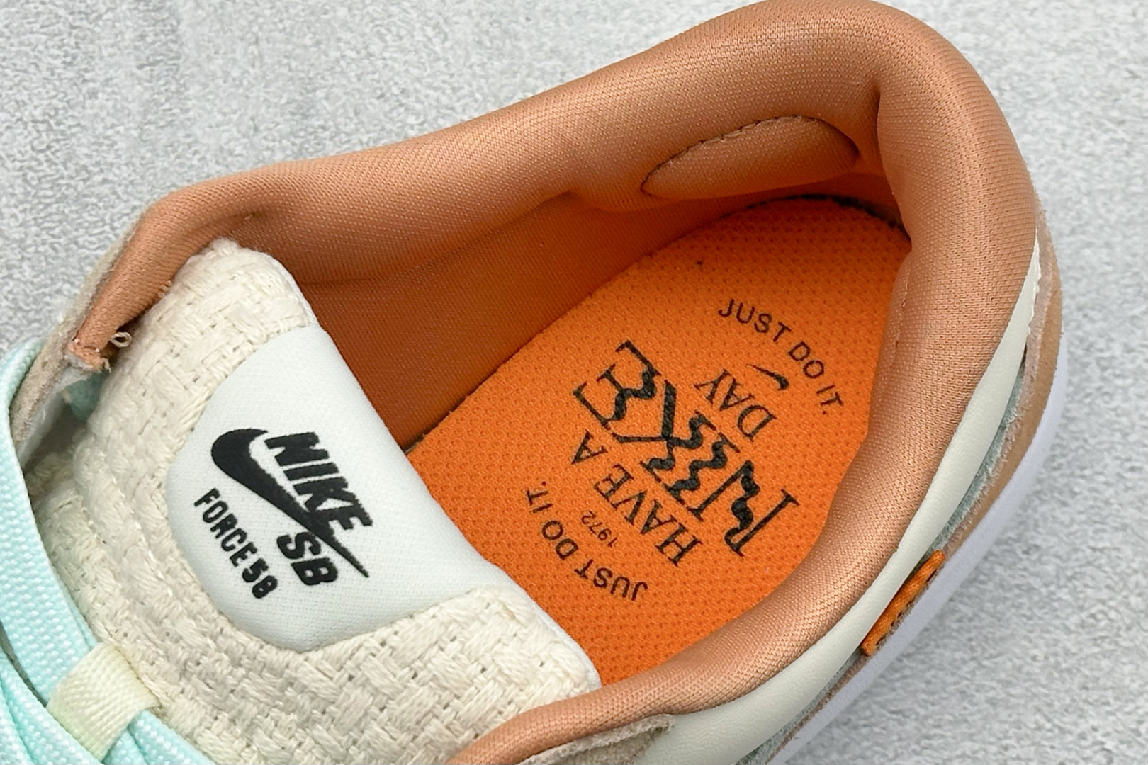 FS版 Nike SB Force 58 硫化杯底 传统篮球风格板鞋 FN8888-131-Top High Quatity Cheap Sneakers Fashion Clothing Clothes Bags handbags Shoes of all Brand wholesale With The best Quality And Beautiful Price from China Factory Chinese suppliers wholesaler seller FS版 Nike SB Force 58 硫化杯底 传统篮球风格板鞋 FN8888-131