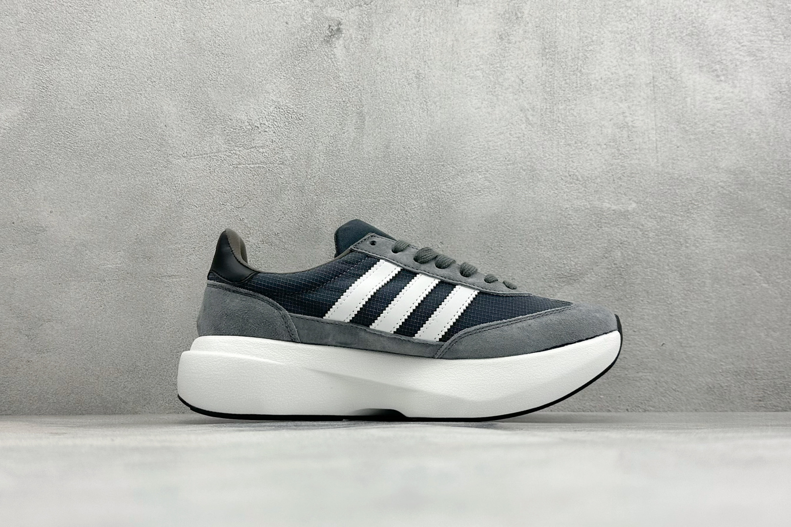 JF版Adidas Adizero Evo SL 72 PRO 舒适贴合防滑耐磨跑步鞋 KK3081-Top High Quatity Cheap Sneakers Fashion Clothing Clothes Bags handbags Shoes of all Brand wholesale With The best Quality And Beautiful Price from China Factory Chinese suppliers wholesaler seller JF版Adidas Adizero Evo SL 72 PRO 舒适贴合防滑耐磨跑步鞋 KK3081