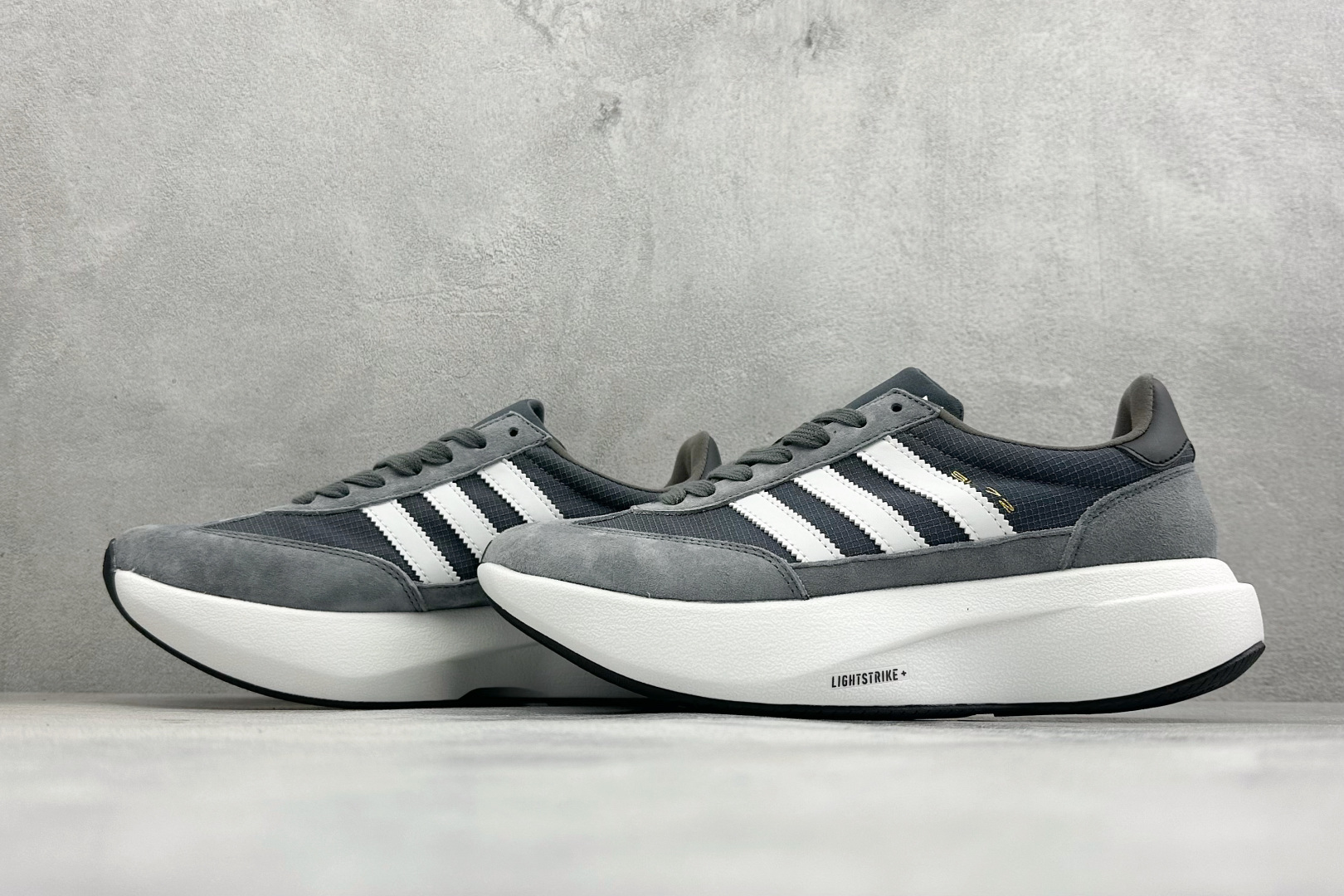 JF版Adidas Adizero Evo SL 72 PRO 舒适贴合防滑耐磨跑步鞋 KK3081-Top High Quatity Cheap Sneakers Fashion Clothing Clothes Bags handbags Shoes of all Brand wholesale With The best Quality And Beautiful Price from China Factory Chinese suppliers wholesaler seller JF版Adidas Adizero Evo SL 72 PRO 舒适贴合防滑耐磨跑步鞋 KK3081