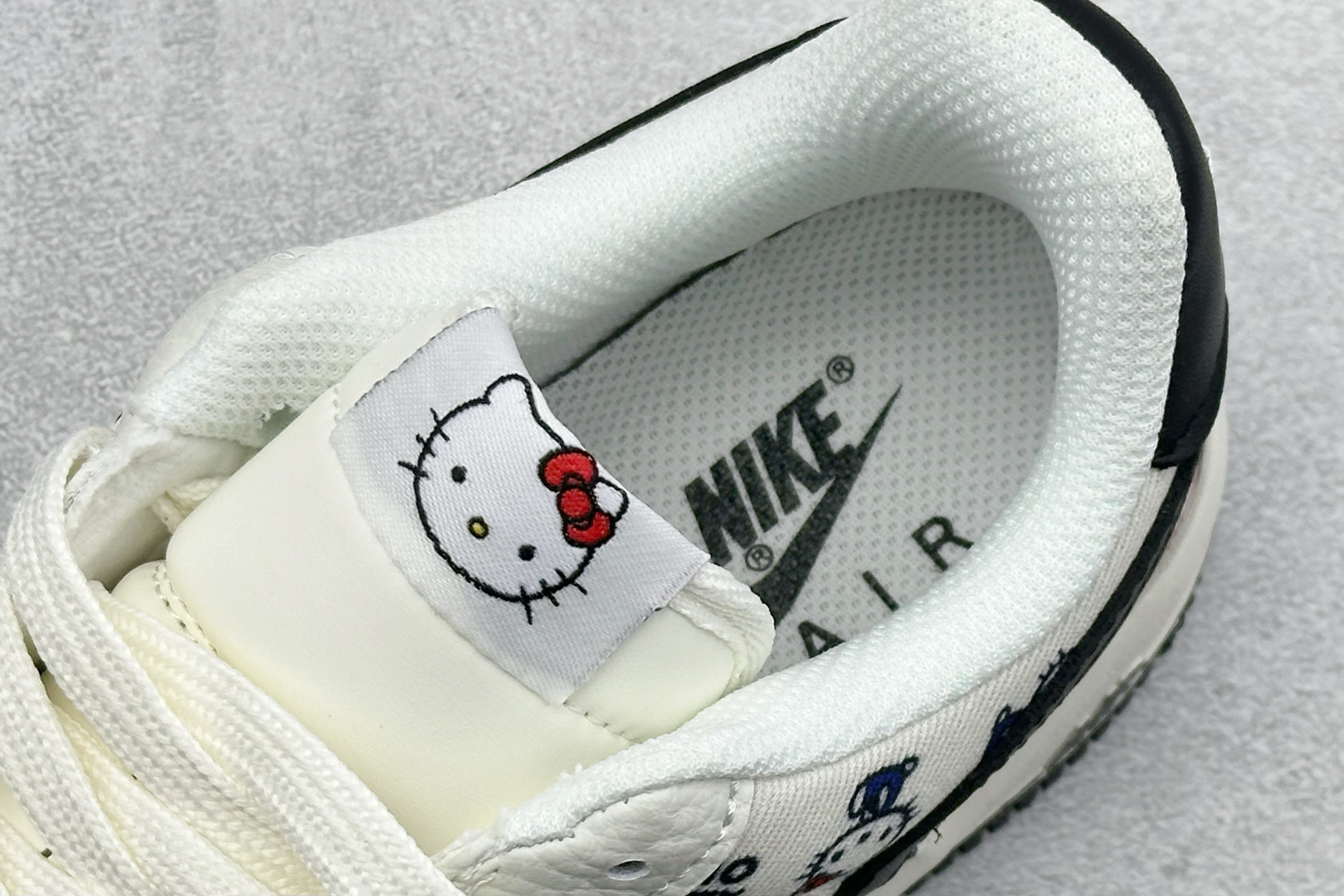 SC版Hello Kitty x Nike Air Force 1'07 Low 空军一号低帮休闲板鞋 NH0601-607-Top High Quatity Cheap Sneakers Fashion Clothing Clothes Bags handbags Shoes of all Brand wholesale With The best Quality And Beautiful Price from China Factory Chinese suppliers wholesaler seller SC版Hello Kitty x Nike Air Force 1'07 Low 空军一号低帮休闲板鞋 NH0601-607