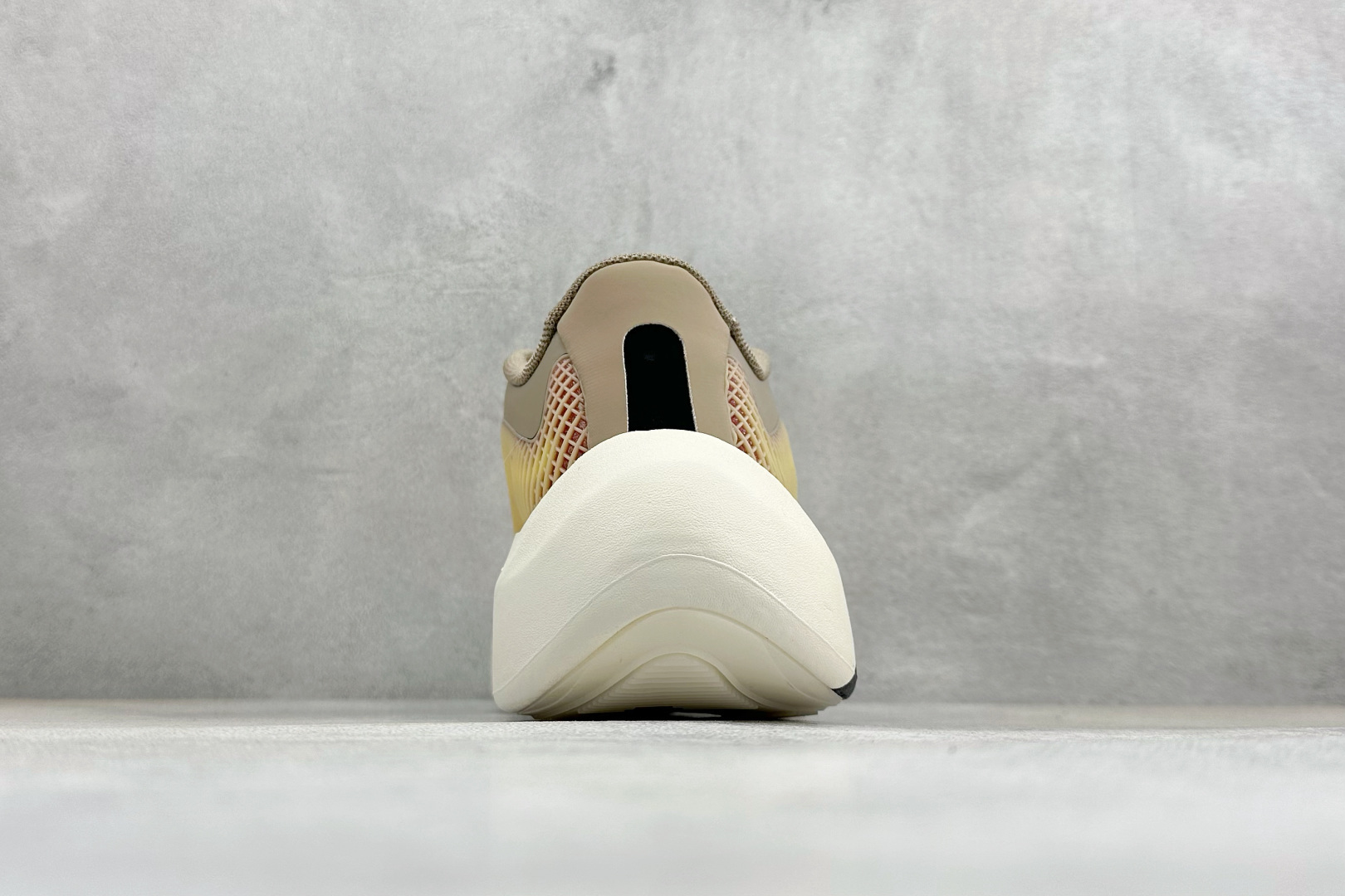 JF版AD Hyper Boost Edge M 轻量竞速运动跑鞋 CELERMESH针织网面非常轻薄 KH7429-Top High Quatity Cheap Sneakers Fashion Clothing Clothes Bags handbags Shoes of all Brand wholesale With The best Quality And Beautiful Price from China Factory Chinese suppliers wholesaler seller JF版AD Hyper Boost Edge M 轻量竞速运动跑鞋 CELERMESH针织网面非常轻薄 KH7429