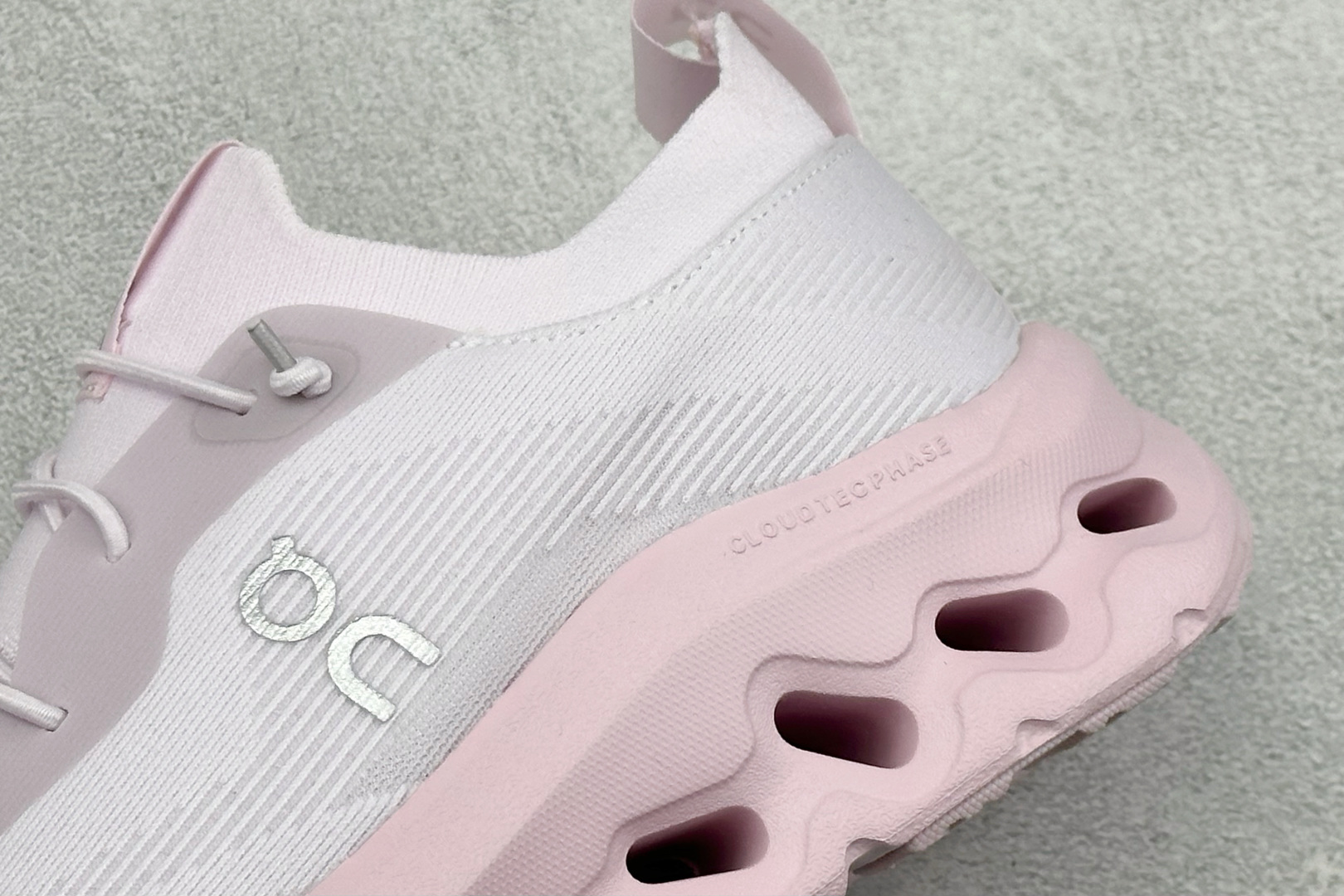 XF版LOEWE x On Cloudtilt 昂跑罗意威联名 圆头系带生活休闲鞋 3WD30314193-Top High Quatity Cheap Sneakers Fashion Clothing Clothes Bags handbags Shoes of all Brand wholesale With The best Quality And Beautiful Price from China Factory Chinese suppliers wholesaler seller XF版LOEWE x On Cloudtilt 昂跑罗意威联名 圆头系带生活休闲鞋 3WD30314193