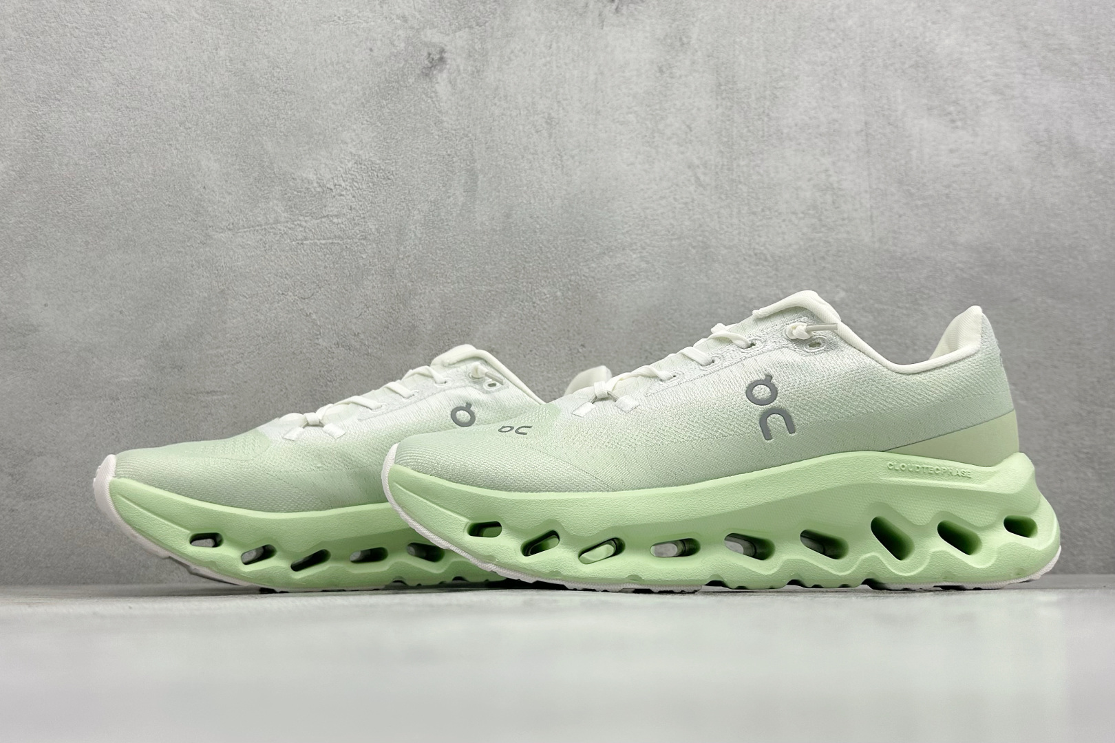 XF版On昂跑 Cloudtiit CL 户外街头机能风跑步鞋 3MF10734199-Top High Quatity Cheap Sneakers Fashion Clothing Clothes Bags handbags Shoes of all Brand wholesale With The best Quality And Beautiful Price from China Factory Chinese suppliers wholesaler seller XF版On昂跑 Cloudtiit CL 户外街头机能风跑步鞋 3MF10734199