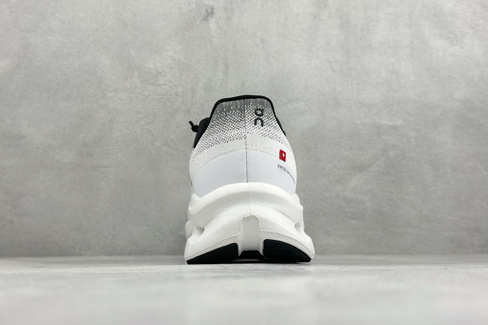 XF版On昂跑 Cloudtiit CL 户外街头机能风跑步鞋 3MF10101430-Top High Quatity Cheap Sneakers Fashion Clothing Clothes Bags handbags Shoes of all Brand wholesale With The best Quality And Beautiful Price from China Factory Chinese suppliers wholesaler seller XF版On昂跑 Cloudtiit CL 户外街头机能风跑步鞋 3MF10101430