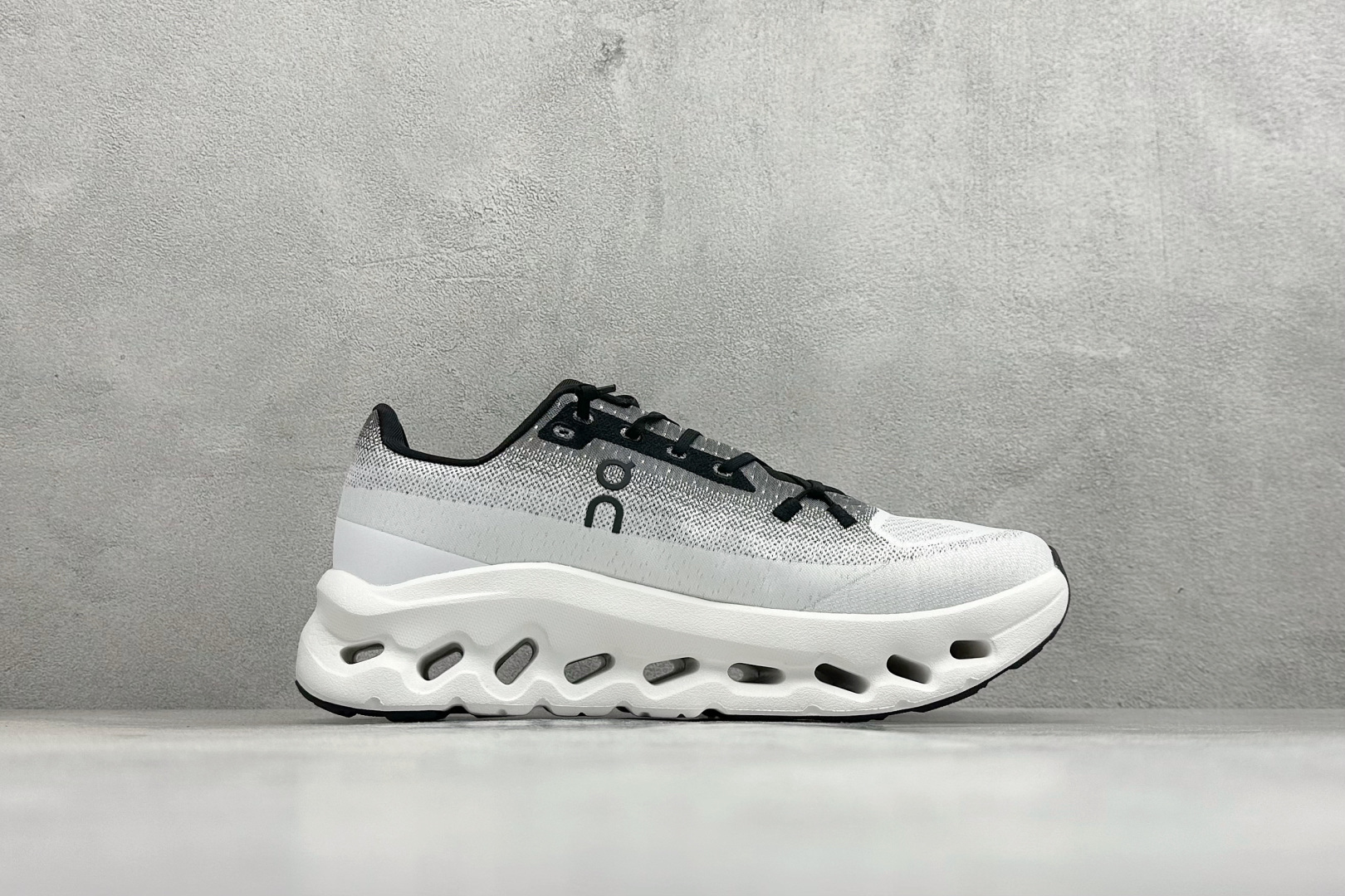 XF版On昂跑 Cloudtiit CL 户外街头机能风跑步鞋 3MF10101430-Top High Quatity Cheap Sneakers Fashion Clothing Clothes Bags handbags Shoes of all Brand wholesale With The best Quality And Beautiful Price from China Factory Chinese suppliers wholesaler seller XF版On昂跑 Cloudtiit CL 户外街头机能风跑步鞋 3MF10101430