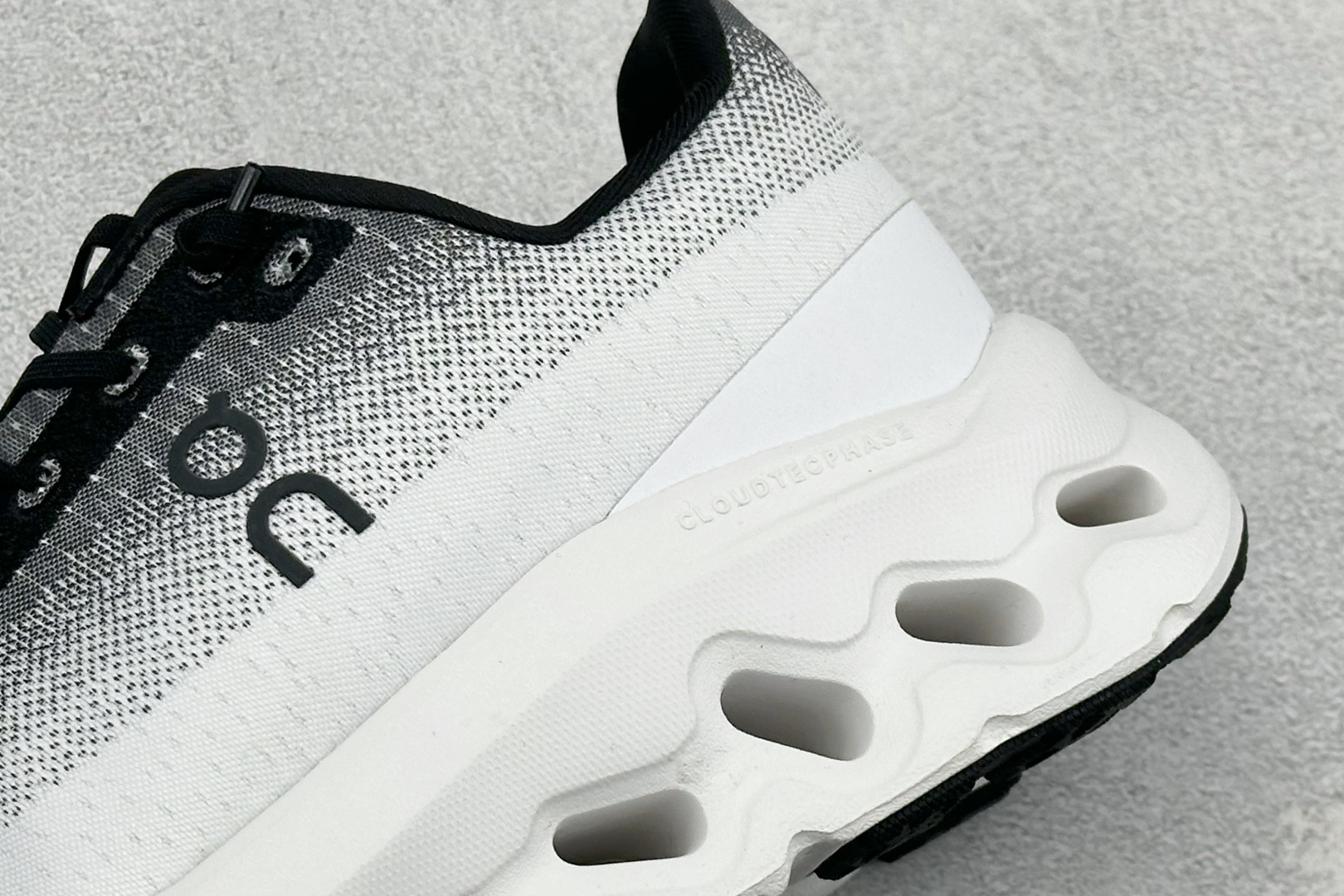 XF版On昂跑 Cloudtiit CL 户外街头机能风跑步鞋 3MF10101430-Top High Quatity Cheap Sneakers Fashion Clothing Clothes Bags handbags Shoes of all Brand wholesale With The best Quality And Beautiful Price from China Factory Chinese suppliers wholesaler seller XF版On昂跑 Cloudtiit CL 户外街头机能风跑步鞋 3MF10101430