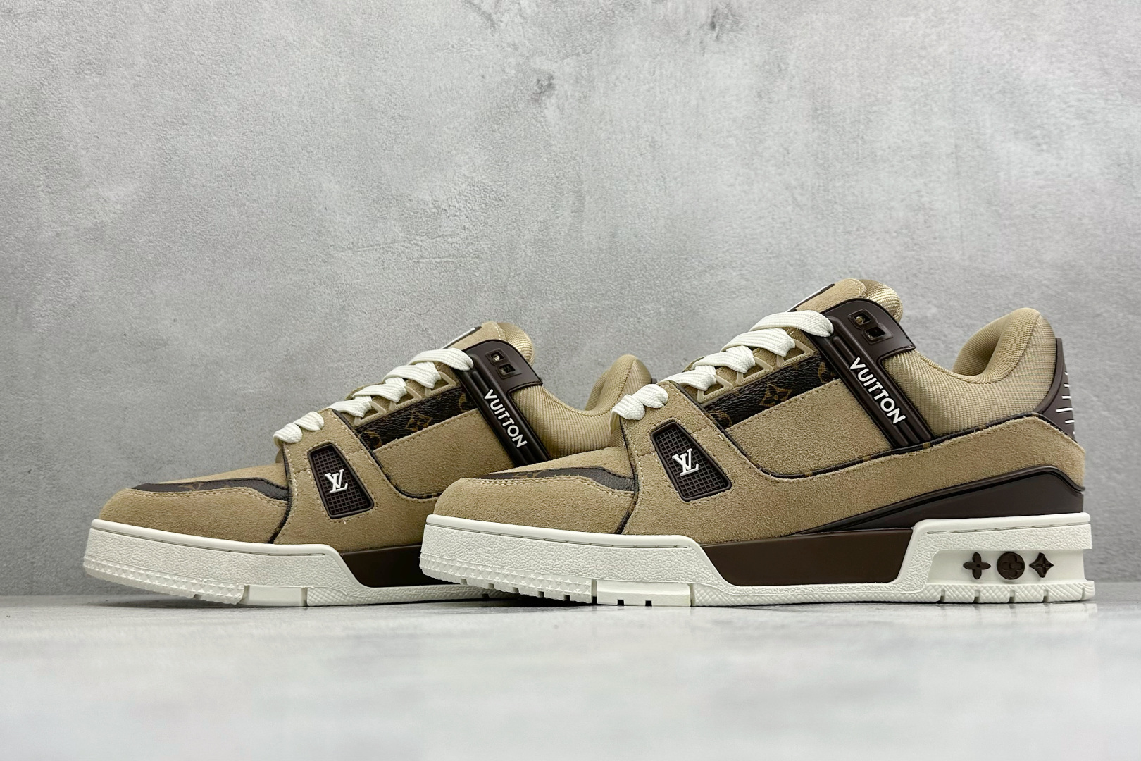 YS纯原LOUIS VUITTON 路易威登 LV Trainer 顶级原楦原纸版开模 ECAB620889A-Top High Quatity Cheap Sneakers Fashion Clothing Clothes Bags handbags Shoes of all Brand wholesale With The best Quality And Beautiful Price from China Factory Chinese suppliers wholesaler seller YS纯原LOUIS VUITTON 路易威登 LV Trainer 顶级原楦原纸版开模 ECAB620889A