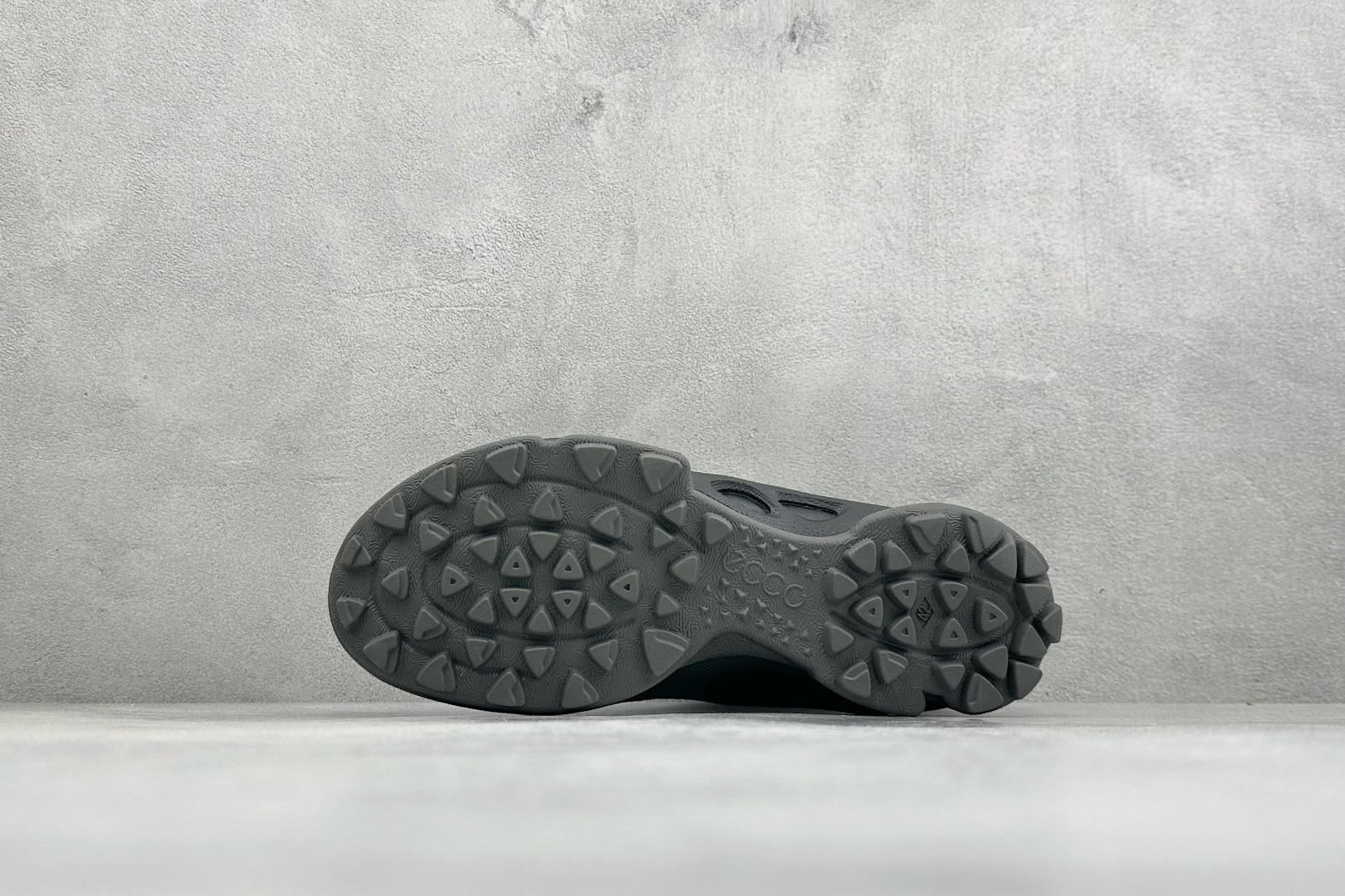ECCO爱步跑步鞋百搭舒适 秋冬新款厚底休闲运动鞋男鞋 803464-Top High Quatity Cheap Sneakers Fashion Clothing Clothes Bags handbags Shoes of all Brand wholesale With The best Quality And Beautiful Price from China Factory Chinese suppliers wholesaler seller ECCO爱步跑步鞋百搭舒适 秋冬新款厚底休闲运动鞋男鞋 803464