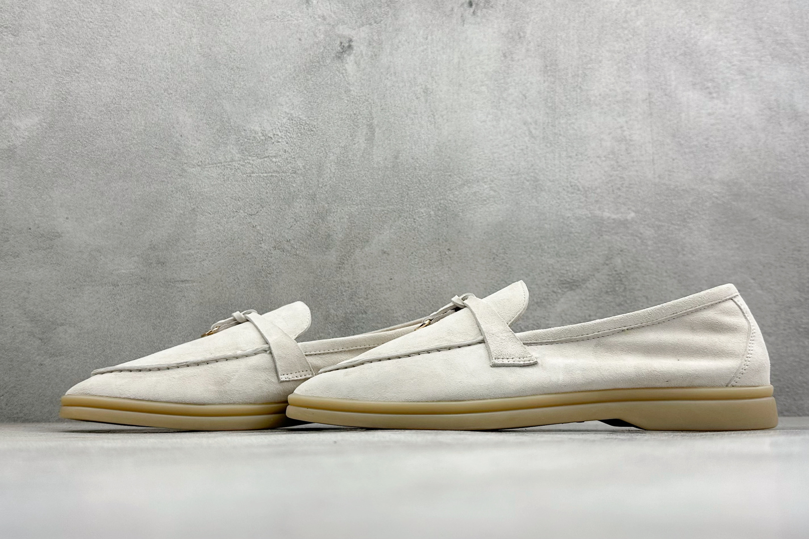 Loro Pian*经典爆款lp豆豆鞋 0086350-Top High Quatity Cheap Sneakers Fashion Clothing Clothes Bags handbags Shoes of all Brand wholesale With The best Quality And Beautiful Price from China Factory Chinese suppliers wholesaler seller Loro Pian*经典爆款lp豆豆鞋 0086350