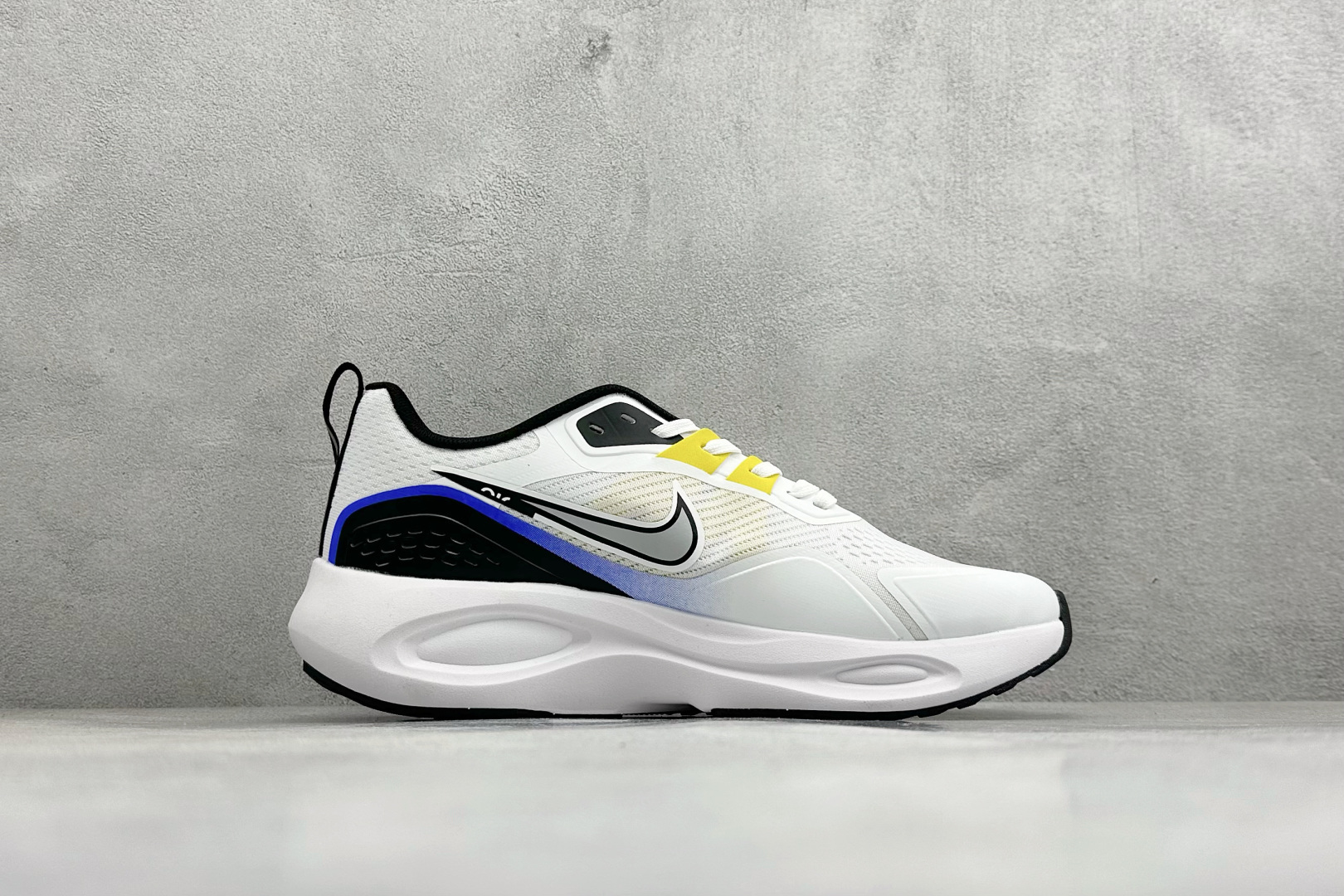 NIKE ZOOM WINFLO 网面休闲跑步鞋 超轻耐磨缓震 时尚休闲 健身运动 马拉松跑步鞋 DA9836-001-Top High Quatity Cheap Sneakers Fashion Clothing Clothes Bags handbags Shoes of all Brand wholesale With The best Quality And Beautiful Price from China Factory Chinese suppliers wholesaler seller NIKE ZOOM WINFLO 网面休闲跑步鞋 超轻耐磨缓震 时尚休闲 健身运动 马拉松跑步鞋 DA9836-001