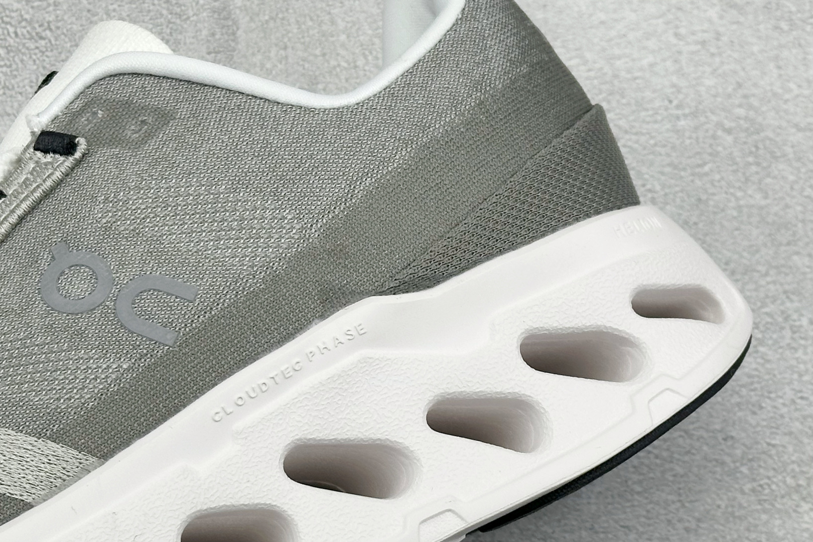 SF版On昂跑Cloudeclipse 耐磨防震休闲运动跑鞋 3MD30092547-Top High Quatity Cheap Sneakers Fashion Clothing Clothes Bags handbags Shoes of all Brand wholesale With The best Quality And Beautiful Price from China Factory Chinese suppliers wholesaler seller SF版On昂跑Cloudeclipse 耐磨防震休闲运动跑鞋 3MD30092547