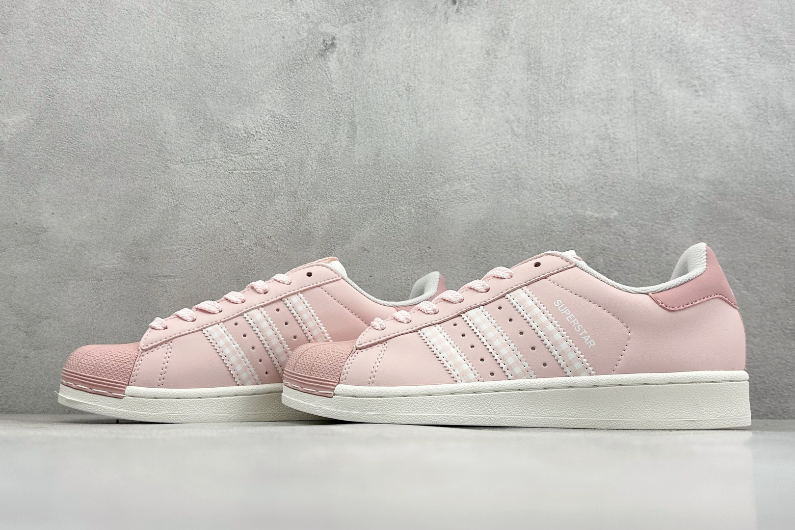 D版AD Originals Superstar II贝壳头板鞋 KJ3968-Top High Quatity Cheap Sneakers Fashion Clothing Clothes Bags handbags Shoes of all Brand wholesale With The best Quality And Beautiful Price from China Factory Chinese suppliers wholesaler seller D版AD Originals Superstar II贝壳头板鞋 KJ3968