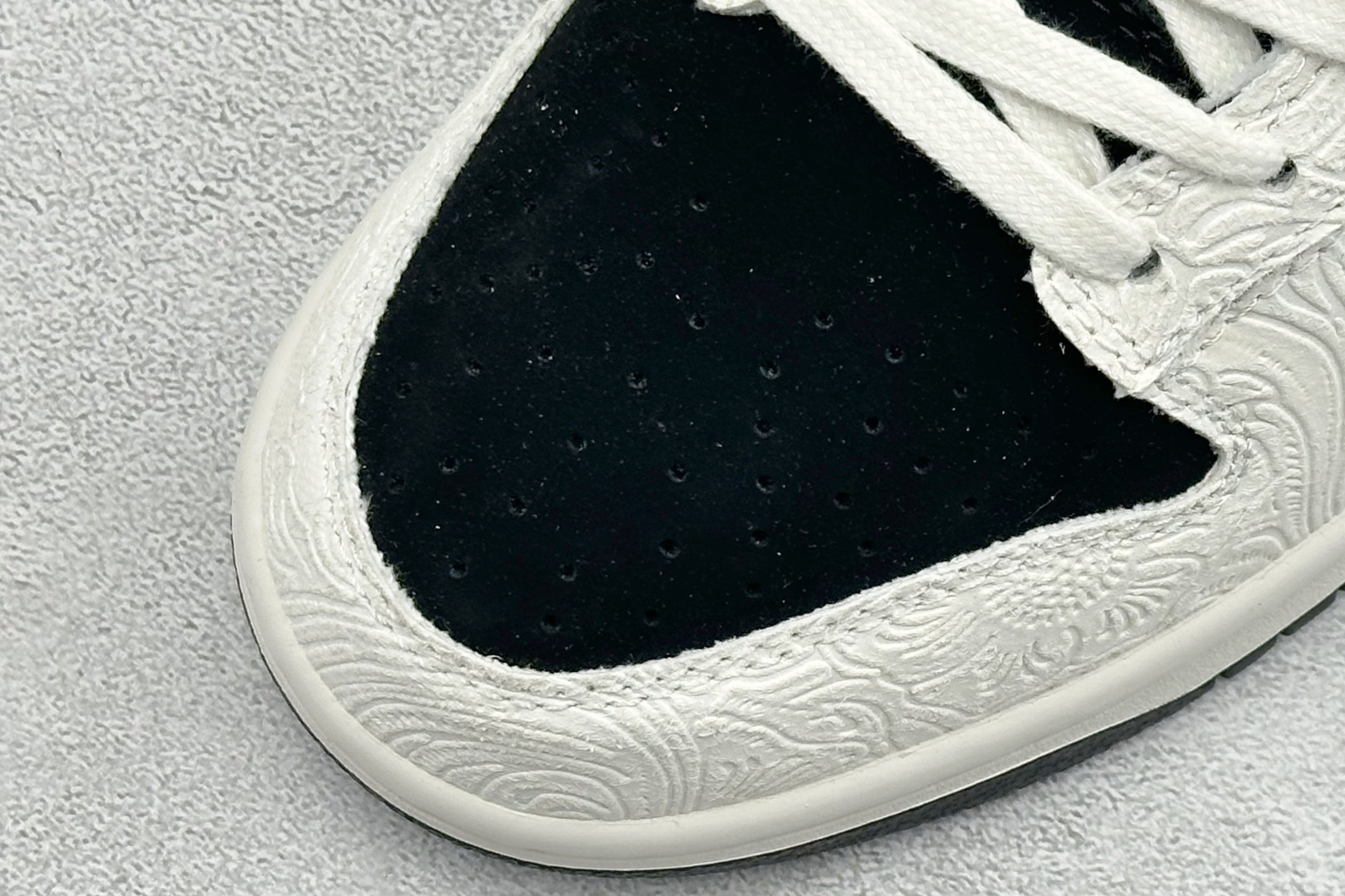 K版Nike Dunk Low Retro 马年白黑印花 浮雕 低帮休闲运动板鞋 IF3944-001-Top High Quatity Cheap Sneakers Fashion Clothing Clothes Bags handbags Shoes of all Brand wholesale With The best Quality And Beautiful Price from China Factory Chinese suppliers wholesaler seller K版Nike Dunk Low Retro 马年白黑印花 浮雕 低帮休闲运动板鞋 IF3944-001