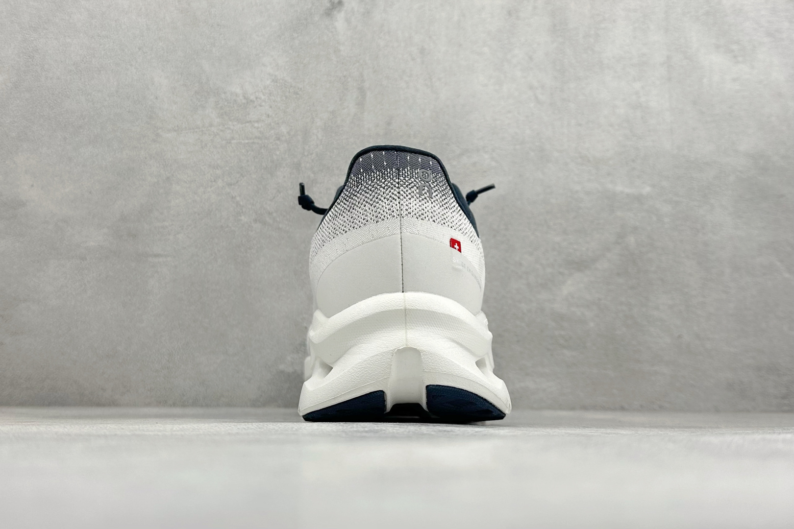 XF版On昂跑 Cloudtiit CL 户外街头机能风跑步鞋 3MF10101764-Top High Quatity Cheap Sneakers Fashion Clothing Clothes Bags handbags Shoes of all Brand wholesale With The best Quality And Beautiful Price from China Factory Chinese suppliers wholesaler seller XF版On昂跑 Cloudtiit CL 户外街头机能风跑步鞋 3MF10101764