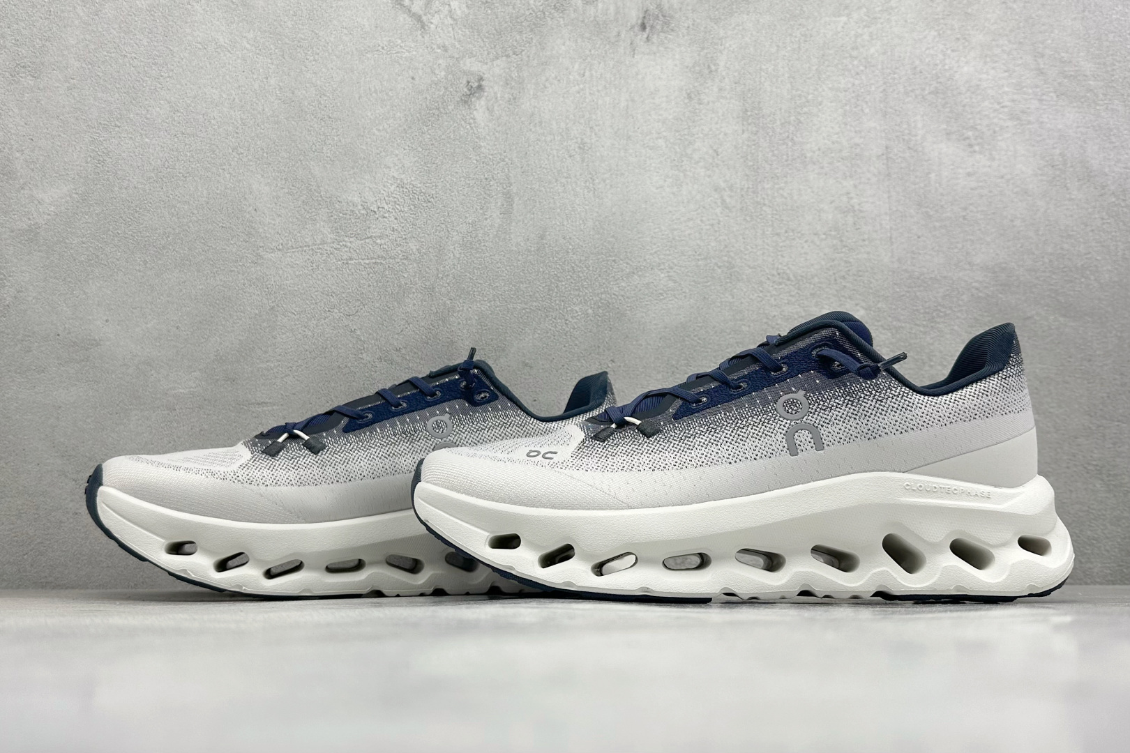 XF版On昂跑 Cloudtiit CL 户外街头机能风跑步鞋 3MF10101764-Top High Quatity Cheap Sneakers Fashion Clothing Clothes Bags handbags Shoes of all Brand wholesale With The best Quality And Beautiful Price from China Factory Chinese suppliers wholesaler seller XF版On昂跑 Cloudtiit CL 户外街头机能风跑步鞋 3MF10101764
