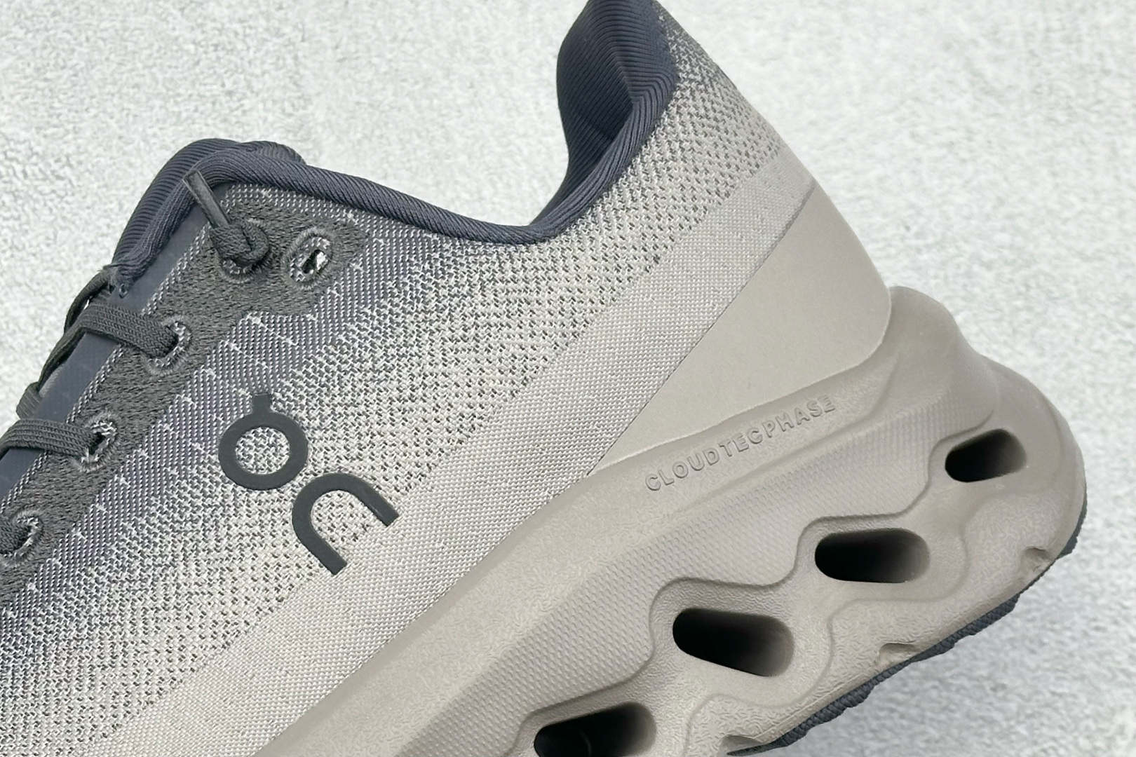 XF版On昂跑 Cloudtiit CL 户外街头机能风跑步鞋 3MF10103609-Top High Quatity Cheap Sneakers Fashion Clothing Clothes Bags handbags Shoes of all Brand wholesale With The best Quality And Beautiful Price from China Factory Chinese suppliers wholesaler seller XF版On昂跑 Cloudtiit CL 户外街头机能风跑步鞋 3MF10103609