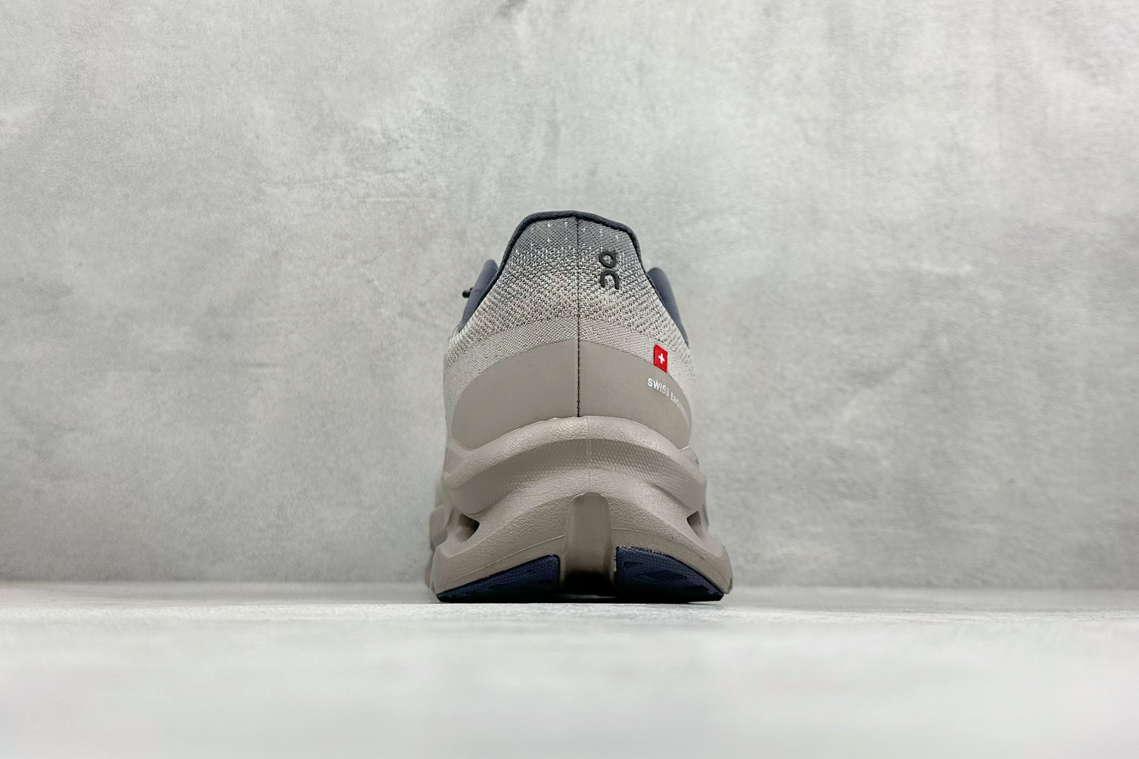 XF版On昂跑 Cloudtiit CL 户外街头机能风跑步鞋 3MF10103609-Top High Quatity Cheap Sneakers Fashion Clothing Clothes Bags handbags Shoes of all Brand wholesale With The best Quality And Beautiful Price from China Factory Chinese suppliers wholesaler seller XF版On昂跑 Cloudtiit CL 户外街头机能风跑步鞋 3MF10103609