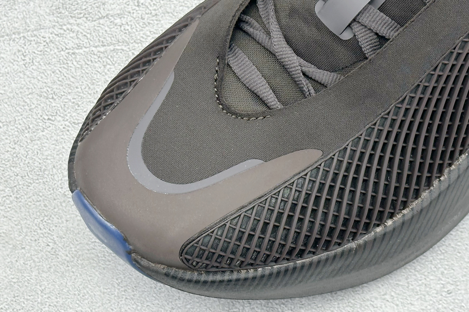 JF版AD Hyper Boost Edge M 轻量竞速运动跑鞋 CELERMESH针织网面非常轻薄 LA5973