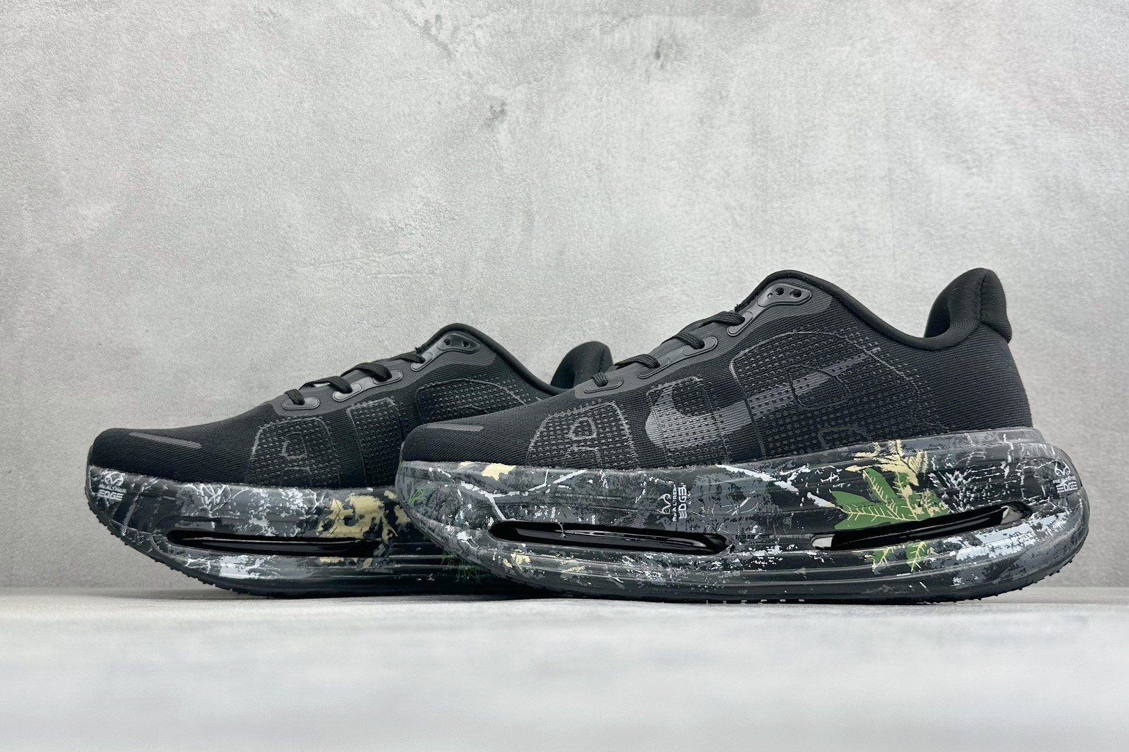 GS版Nike VOMERO PREMIUM 耐克 舒适减震防滑低帮跑步鞋 IO7325-001-Top High Quatity Cheap Sneakers Fashion Clothing Clothes Bags handbags Shoes of all Brand wholesale With The best Quality And Beautiful Price from China Factory Chinese suppliers wholesaler seller GS版Nike VOMERO PREMIUM 耐克 舒适减震防滑低帮跑步鞋 IO7325-001