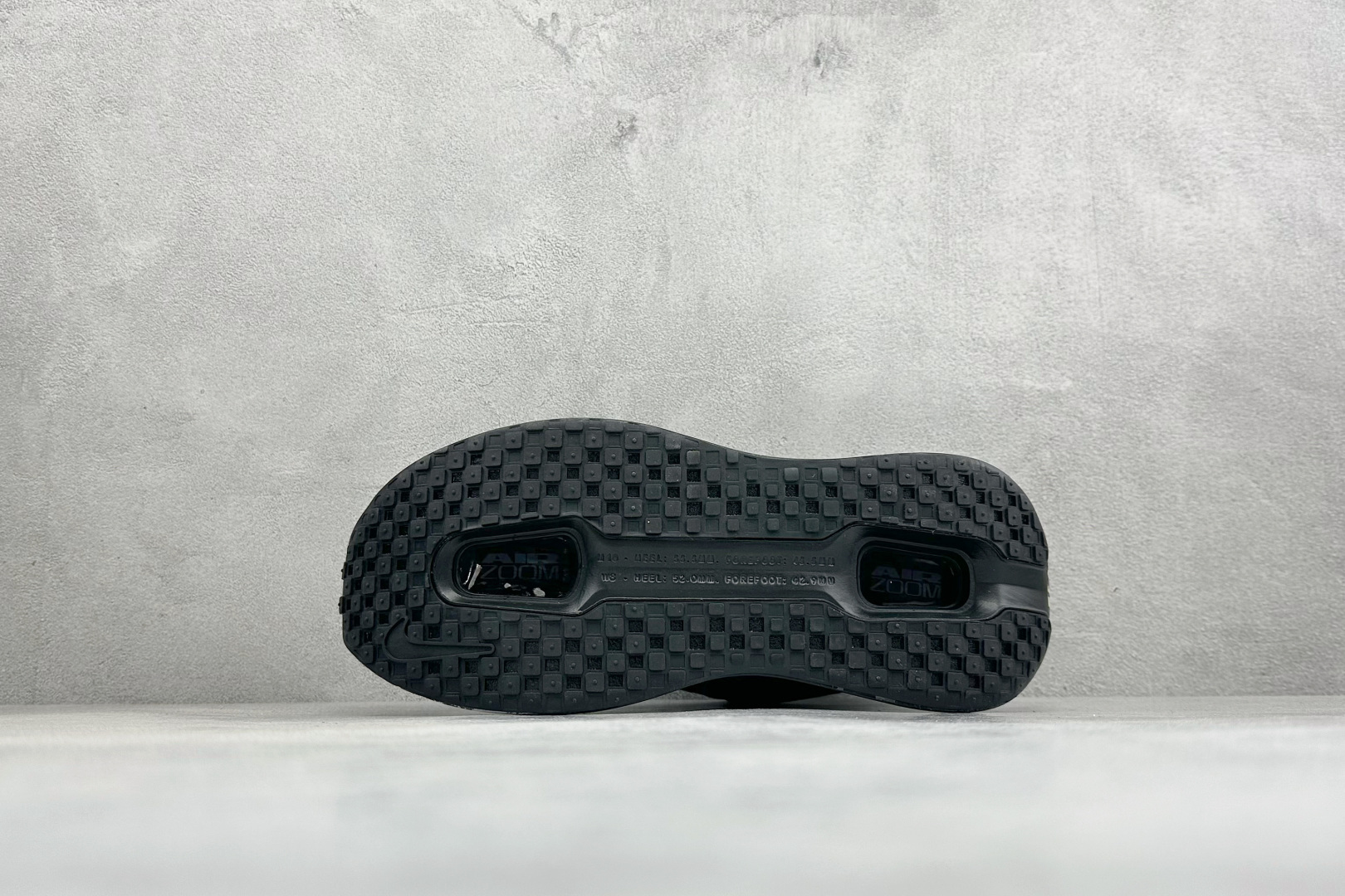 GS版Nike VOMERO PREMIUM 耐克 舒适减震防滑低帮跑步鞋 IO7325-001-Top High Quatity Cheap Sneakers Fashion Clothing Clothes Bags handbags Shoes of all Brand wholesale With The best Quality And Beautiful Price from China Factory Chinese suppliers wholesaler seller GS版Nike VOMERO PREMIUM 耐克 舒适减震防滑低帮跑步鞋 IO7325-001