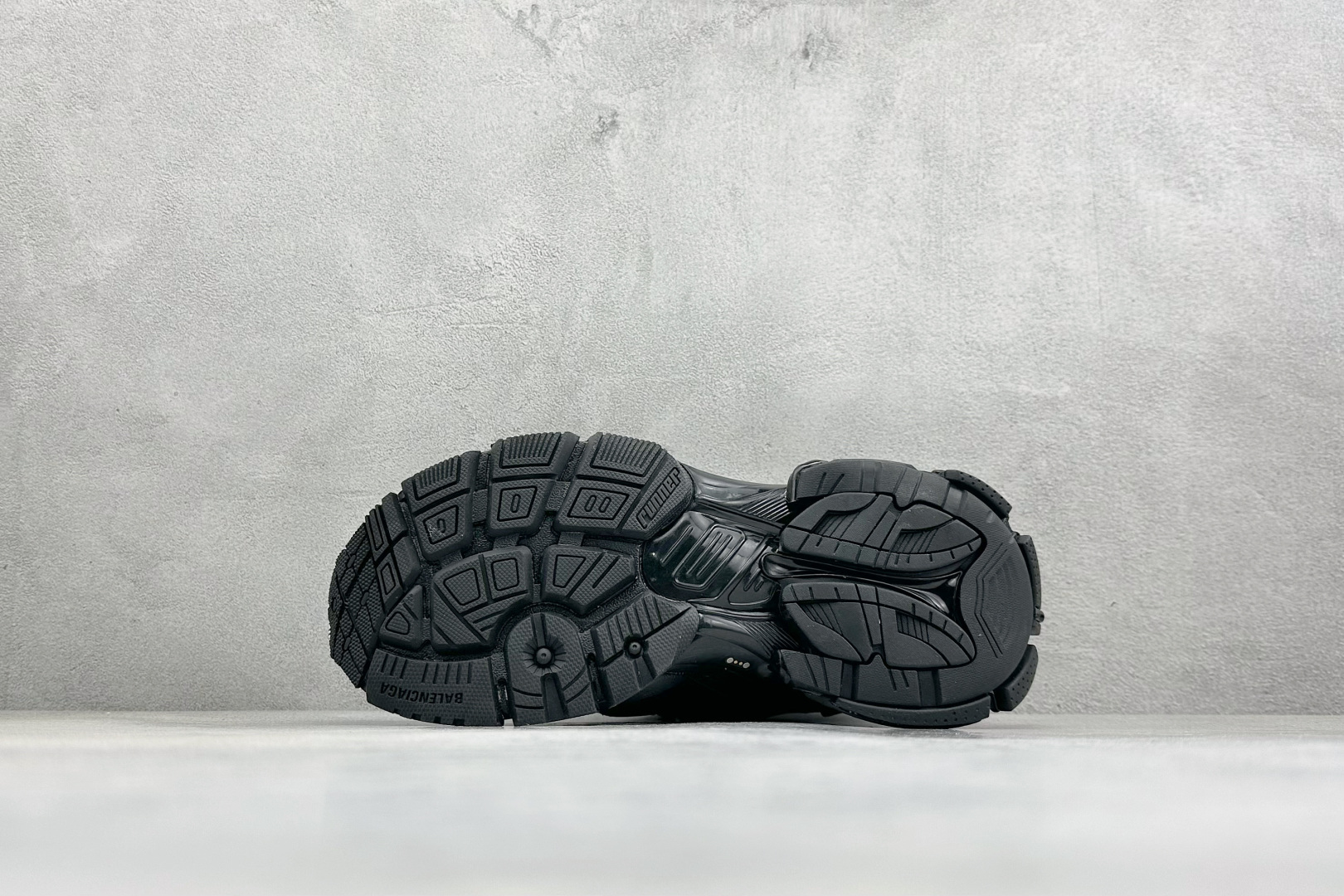GO纯原BALENCIAGA 7.5代带灯 巴黎世家-Runner是通过溢胶做旧缝线等细节 677402W3RB1-Top High Quatity Cheap Sneakers Fashion Clothing Clothes Bags handbags Shoes of all Brand wholesale With The best Quality And Beautiful Price from China Factory Chinese suppliers wholesaler seller GO纯原BALENCIAGA 7.5代带灯 巴黎世家-Runner是通过溢胶做旧缝线等细节 677402W3RB1