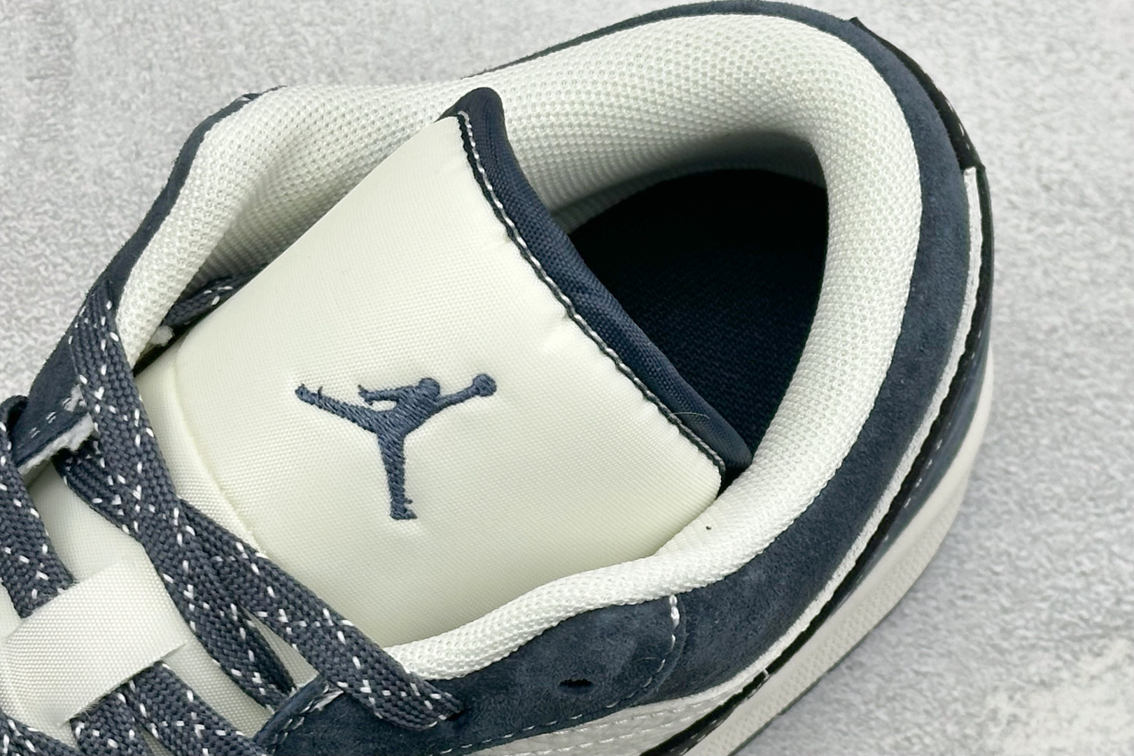 Air Jordan 1 Low AJ1 乔1 LV联名 高端定制 低帮复古篮球鞋 KG6669-F57-Top High Quatity Cheap Sneakers Fashion Clothing Clothes Bags handbags Shoes of all Brand wholesale With The best Quality And Beautiful Price from China Factory Chinese suppliers wholesaler seller Air Jordan 1 Low AJ1 乔1 LV联名 高端定制 低帮复古篮球鞋 KG6669-F57