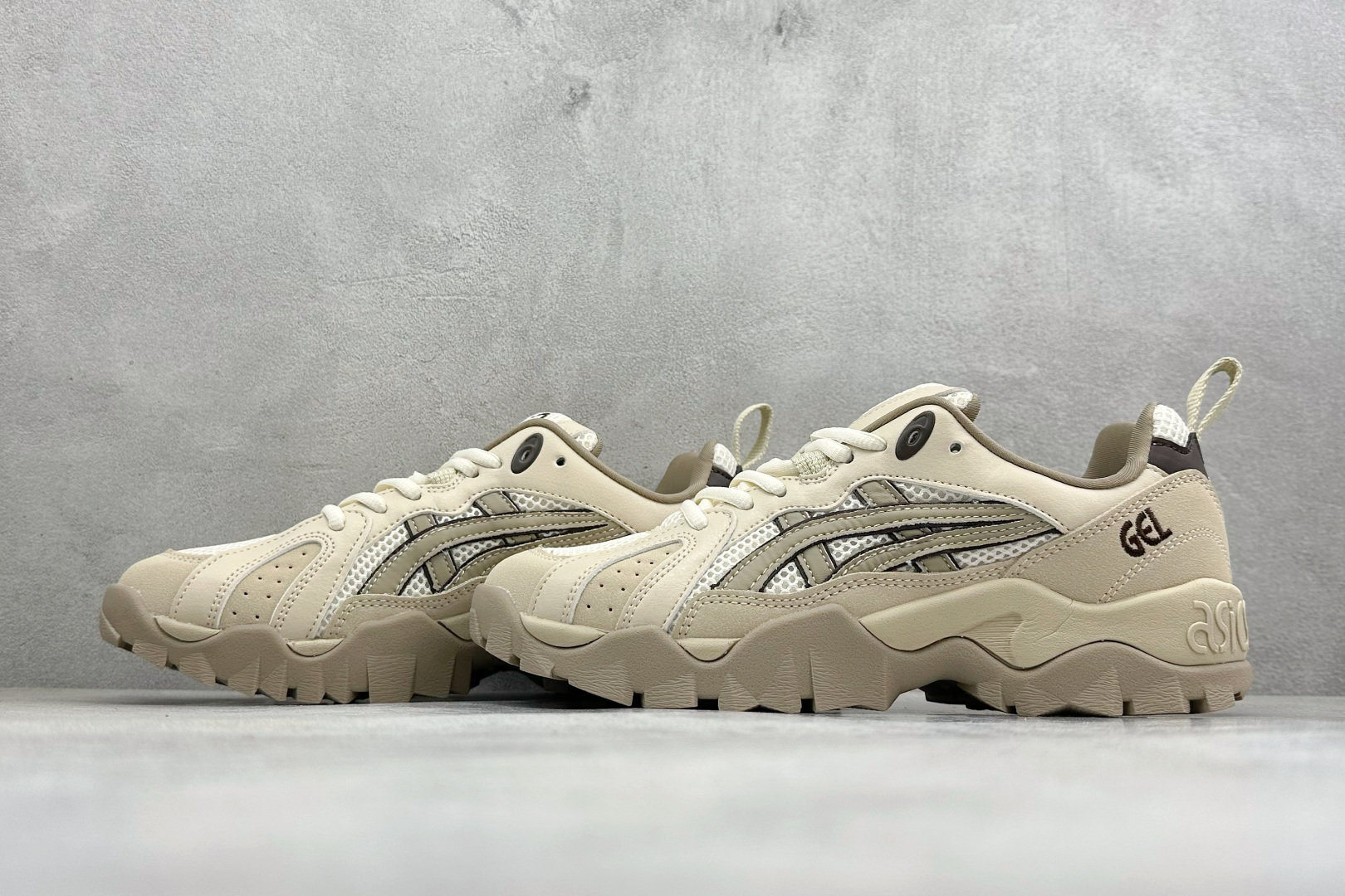 Asics Gel-Truck 亚瑟士 登山徒步 户外运动平衡减震 抗冲击支撑 防滑耐磨平衡轻便 户外功能鞋 1203A714-020-Top High Quatity Cheap Sneakers Fashion Clothing Clothes Bags handbags Shoes of all Brand wholesale With The best Quality And Beautiful Price from China Factory Chinese suppliers wholesaler seller Asics Gel-Truck 亚瑟士 登山徒步 户外运动平衡减震 抗冲击支撑 防滑耐磨平衡轻便 户外功能鞋 1203A714-020