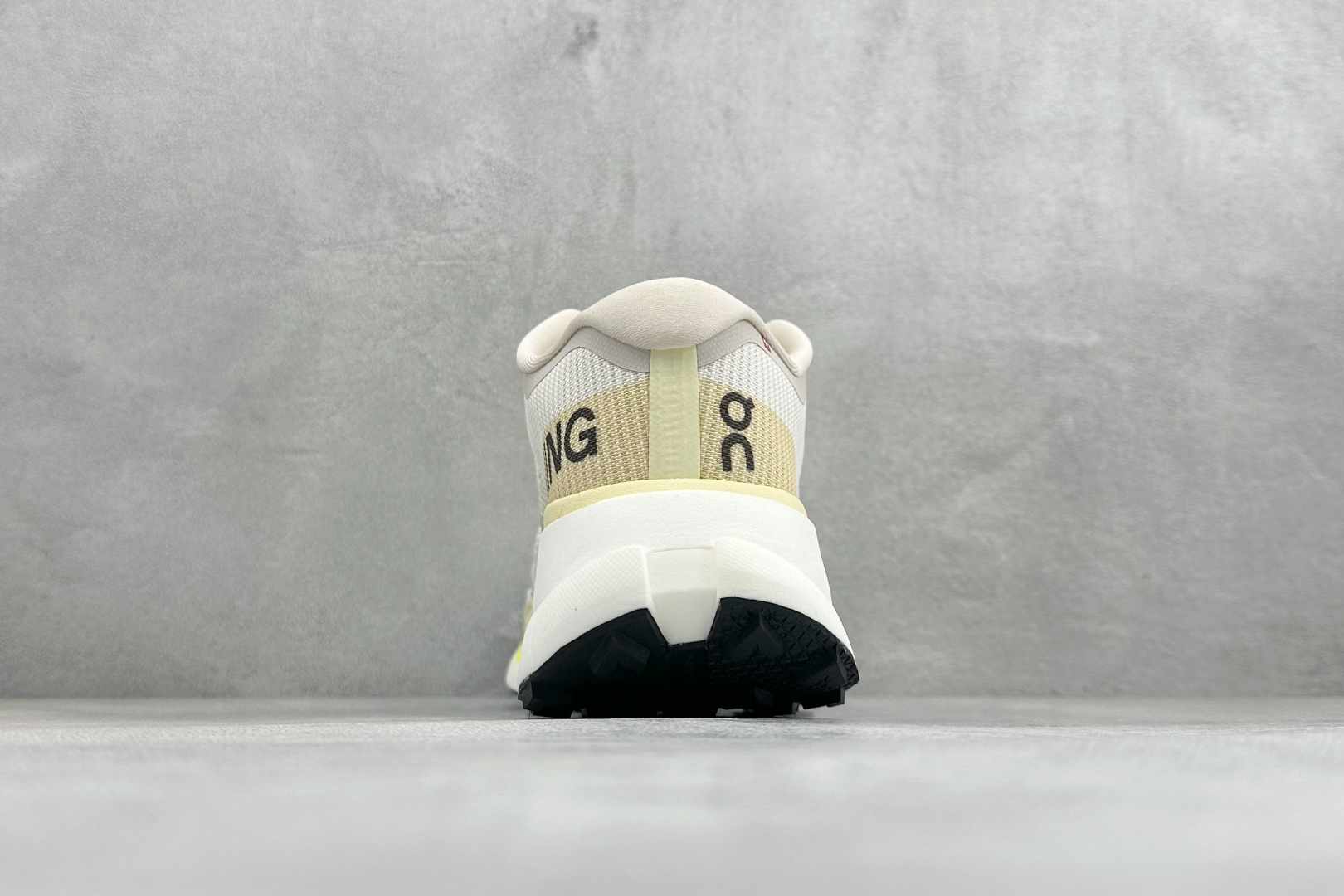 XF版On昂跑 Cloudultra Pro 户外街头机能风跑步鞋 3MF30174107-Top High Quatity Cheap Sneakers Fashion Clothing Clothes Bags handbags Shoes of all Brand wholesale With The best Quality And Beautiful Price from China Factory Chinese suppliers wholesaler seller XF版On昂跑 Cloudultra Pro 户外街头机能风跑步鞋 3MF30174107