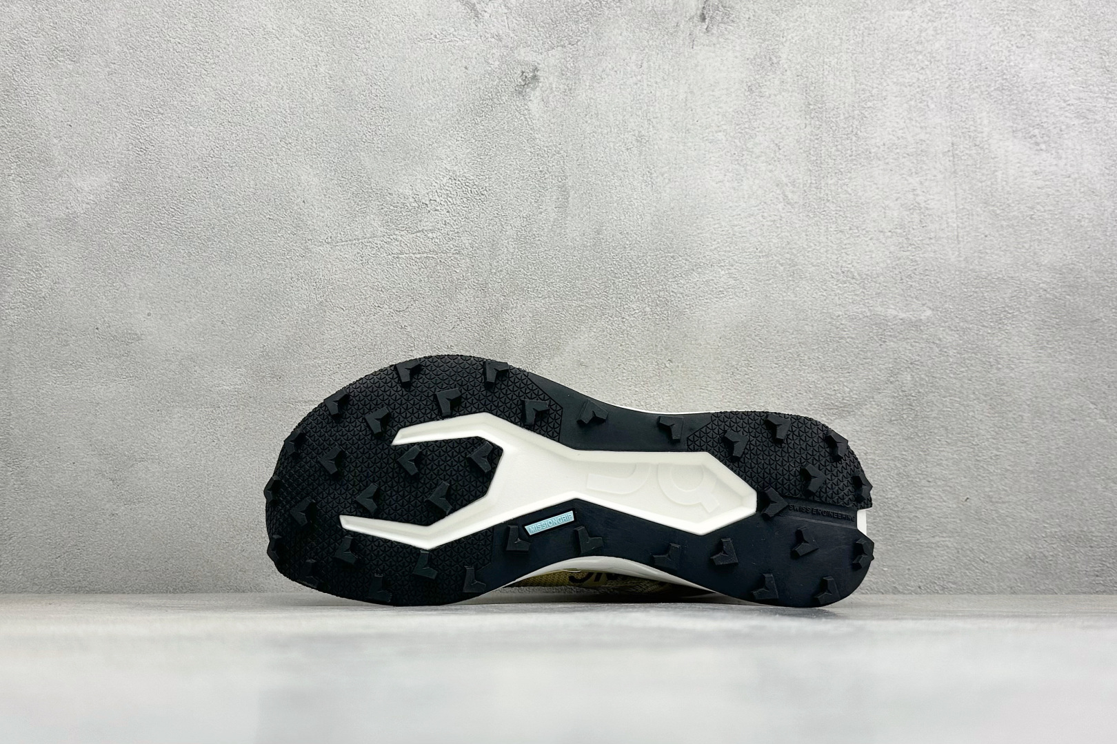 XF版On昂跑 Cloudultra Pro 户外街头机能风跑步鞋 3MF30174107-Top High Quatity Cheap Sneakers Fashion Clothing Clothes Bags handbags Shoes of all Brand wholesale With The best Quality And Beautiful Price from China Factory Chinese suppliers wholesaler seller XF版On昂跑 Cloudultra Pro 户外街头机能风跑步鞋 3MF30174107