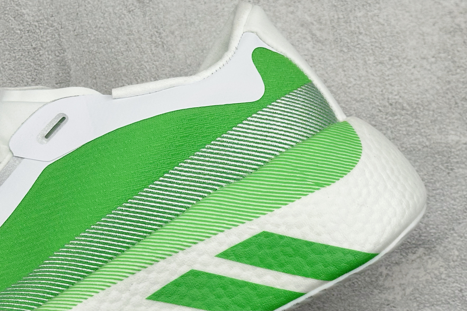 JF版AD Hyper Boost Edge M 轻量竞速运动跑鞋 KI1931-Top High Quatity Cheap Sneakers Fashion Clothing Clothes Bags handbags Shoes of all Brand wholesale With The best Quality And Beautiful Price from China Factory Chinese suppliers wholesaler seller JF版AD Hyper Boost Edge M 轻量竞速运动跑鞋 KI1931
