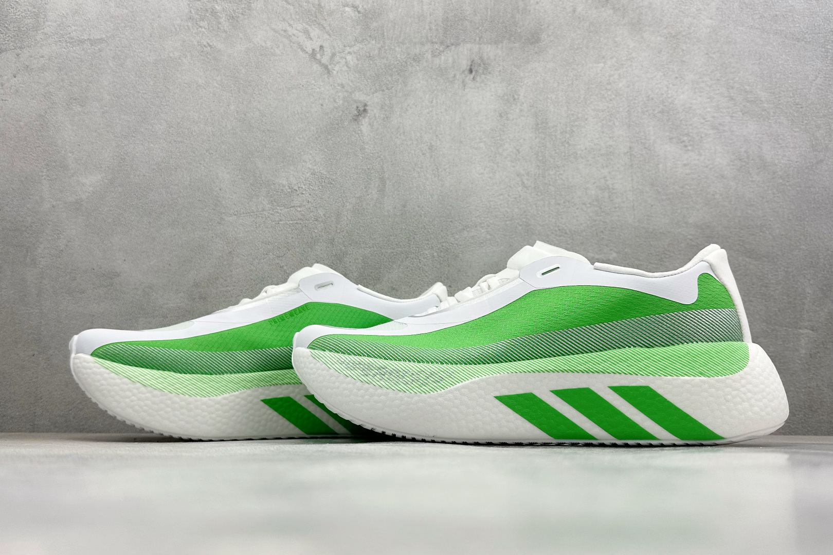 JF版AD Hyper Boost Edge M 轻量竞速运动跑鞋 KI1931-Top High Quatity Cheap Sneakers Fashion Clothing Clothes Bags handbags Shoes of all Brand wholesale With The best Quality And Beautiful Price from China Factory Chinese suppliers wholesaler seller JF版AD Hyper Boost Edge M 轻量竞速运动跑鞋 KI1931