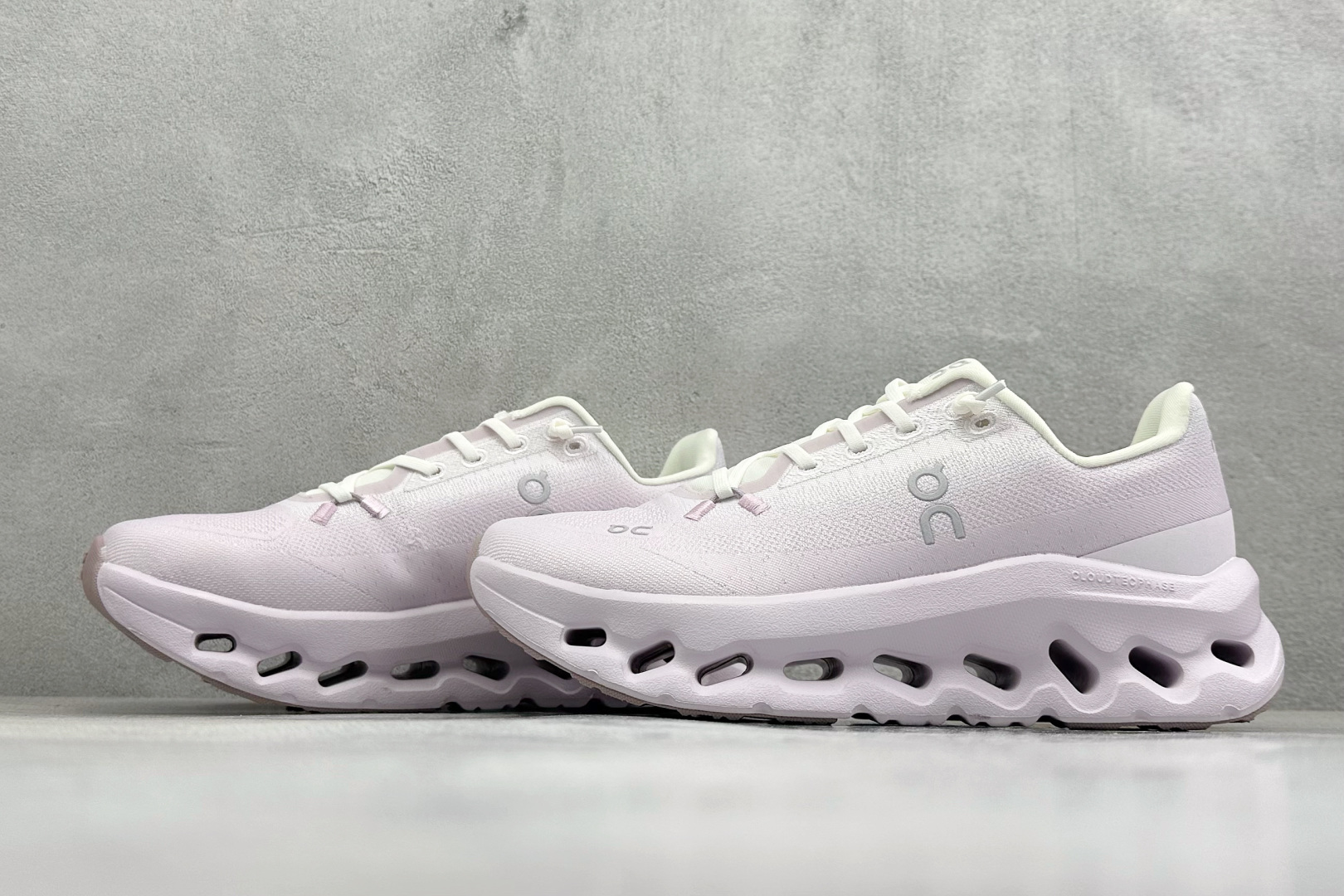 XF版On昂跑 Cloudtiit CL 户外街头机能风跑步鞋 Cloud Hi Edge户外机能融合街头潮流 3WE10053286-Top High Quatity Cheap Sneakers Fashion Clothing Clothes Bags handbags Shoes of all Brand wholesale With The best Quality And Beautiful Price from China Factory Chinese suppliers wholesaler seller XF版On昂跑 Cloudtiit CL 户外街头机能风跑步鞋 Cloud Hi Edge户外机能融合街头潮流 3WE10053286