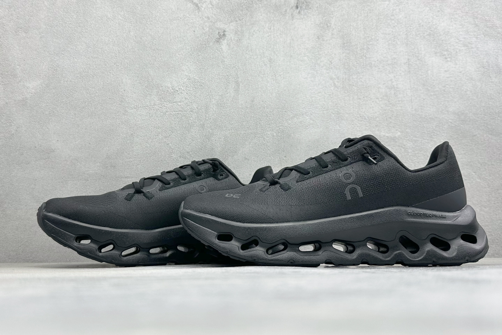 XF版On昂跑 Cloudtiit CL 户外街头机能风跑步鞋 3ME10100264-Top High Quatity Cheap Sneakers Fashion Clothing Clothes Bags handbags Shoes of all Brand wholesale With The best Quality And Beautiful Price from China Factory Chinese suppliers wholesaler seller XF版On昂跑 Cloudtiit CL 户外街头机能风跑步鞋 3ME10100264