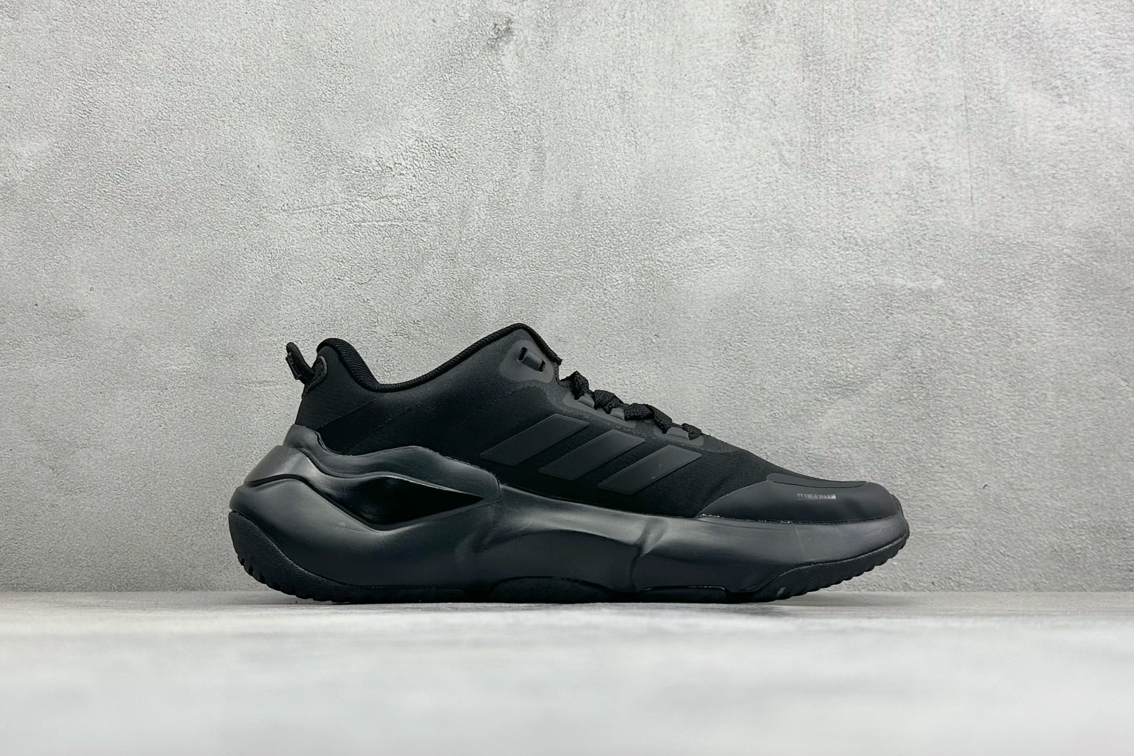 Adidas CLIMAWACRUISER 中帮登山缓震徒步鞋 GZ4074-Top High Quatity Cheap Sneakers Fashion Clothing Clothes Bags handbags Shoes of all Brand wholesale With The best Quality And Beautiful Price from China Factory Chinese suppliers wholesaler seller Adidas CLIMAWACRUISER 中帮登山缓震徒步鞋 GZ4074